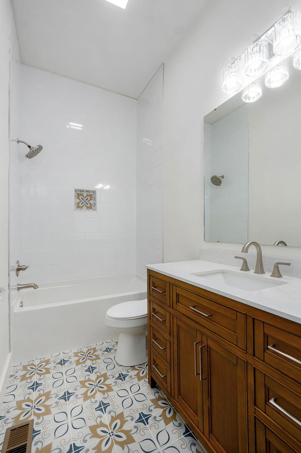 404 South Hickory Street Property Photo 32