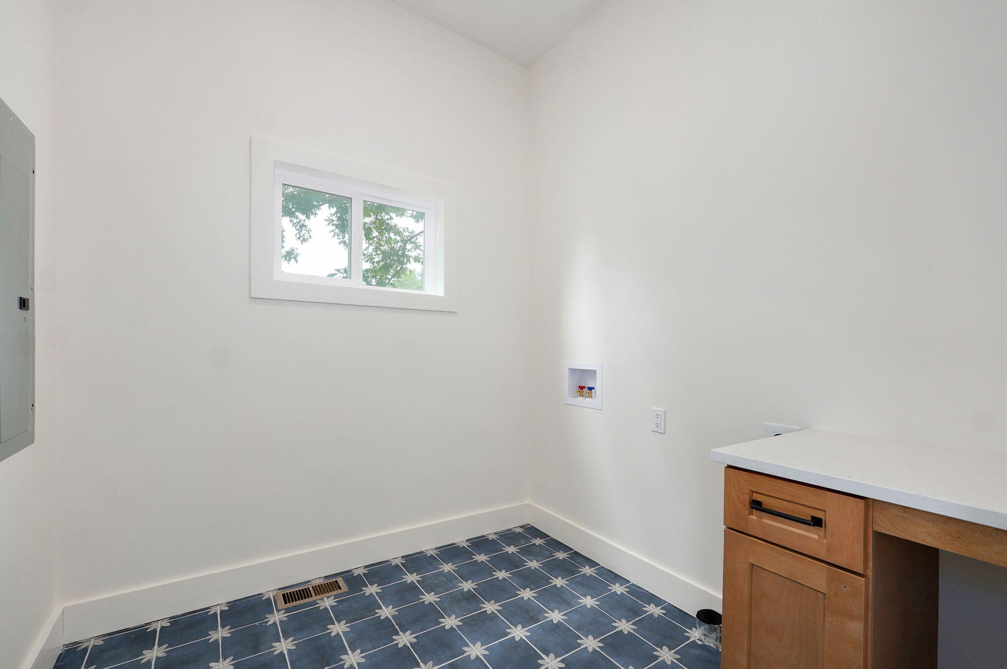 404 South Hickory Street Property Photo 35
