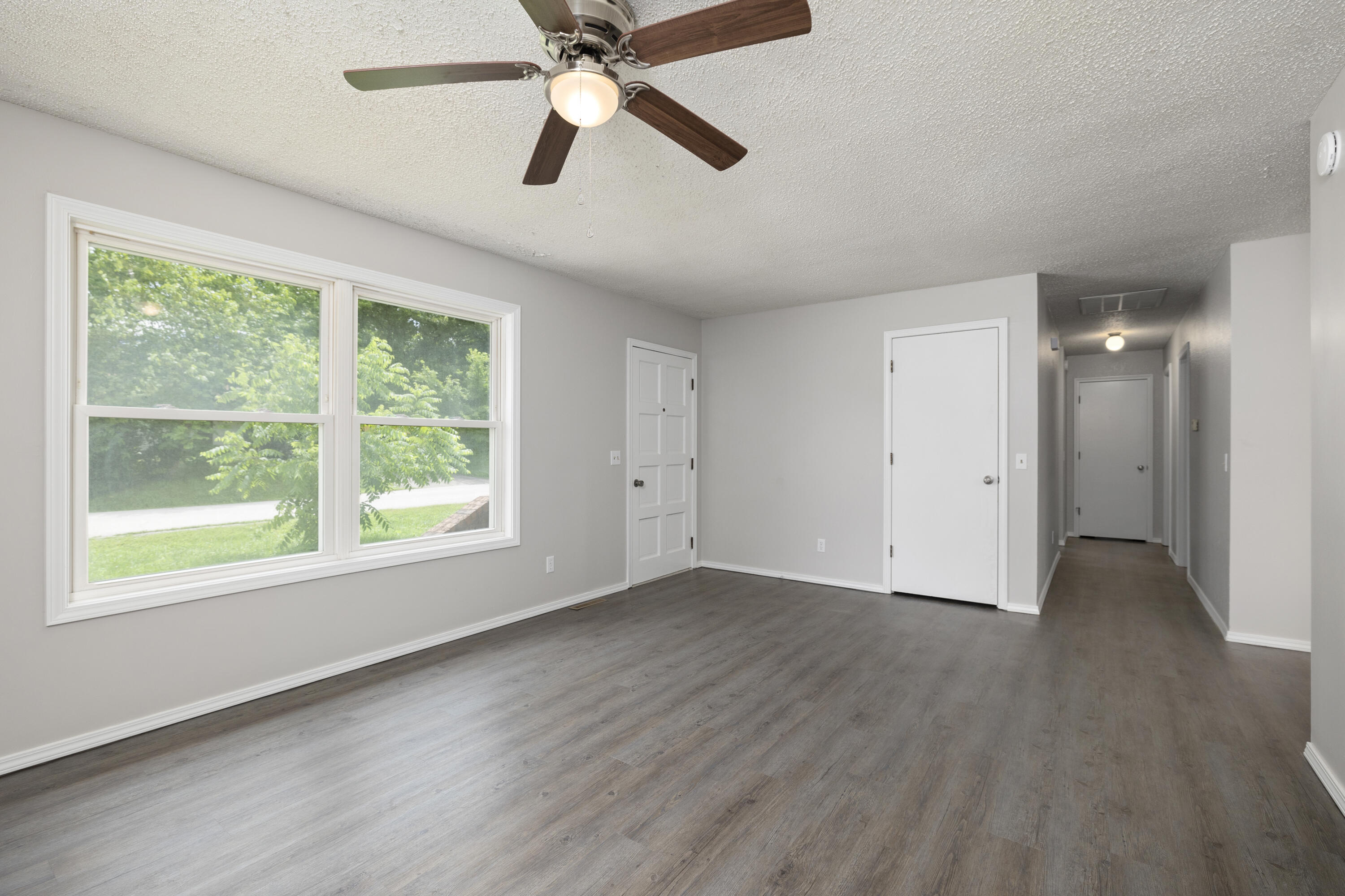 1015 North Hickory Street Property Photo 5