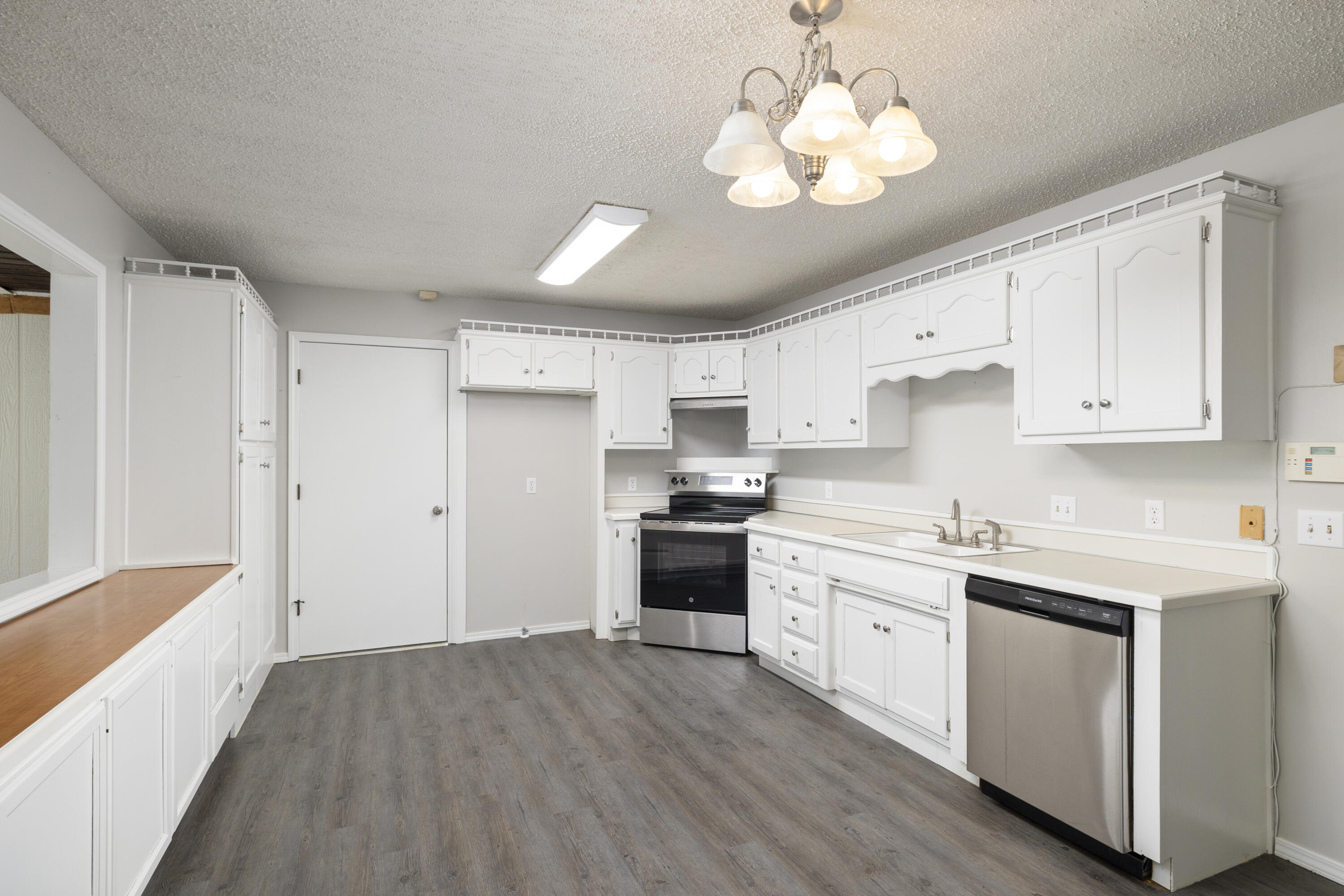 1015 North Hickory Street Property Photo 7