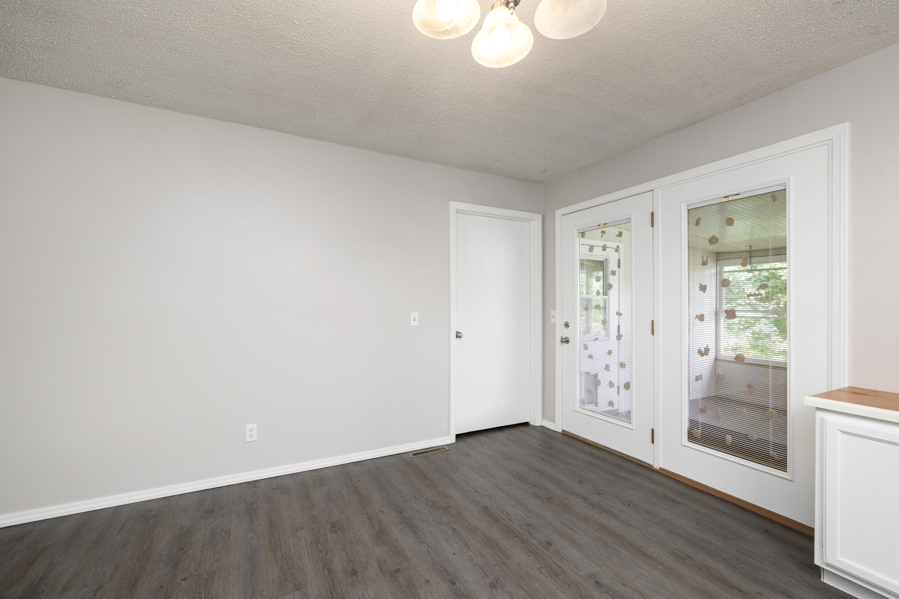 1015 North Hickory Street Property Photo 10