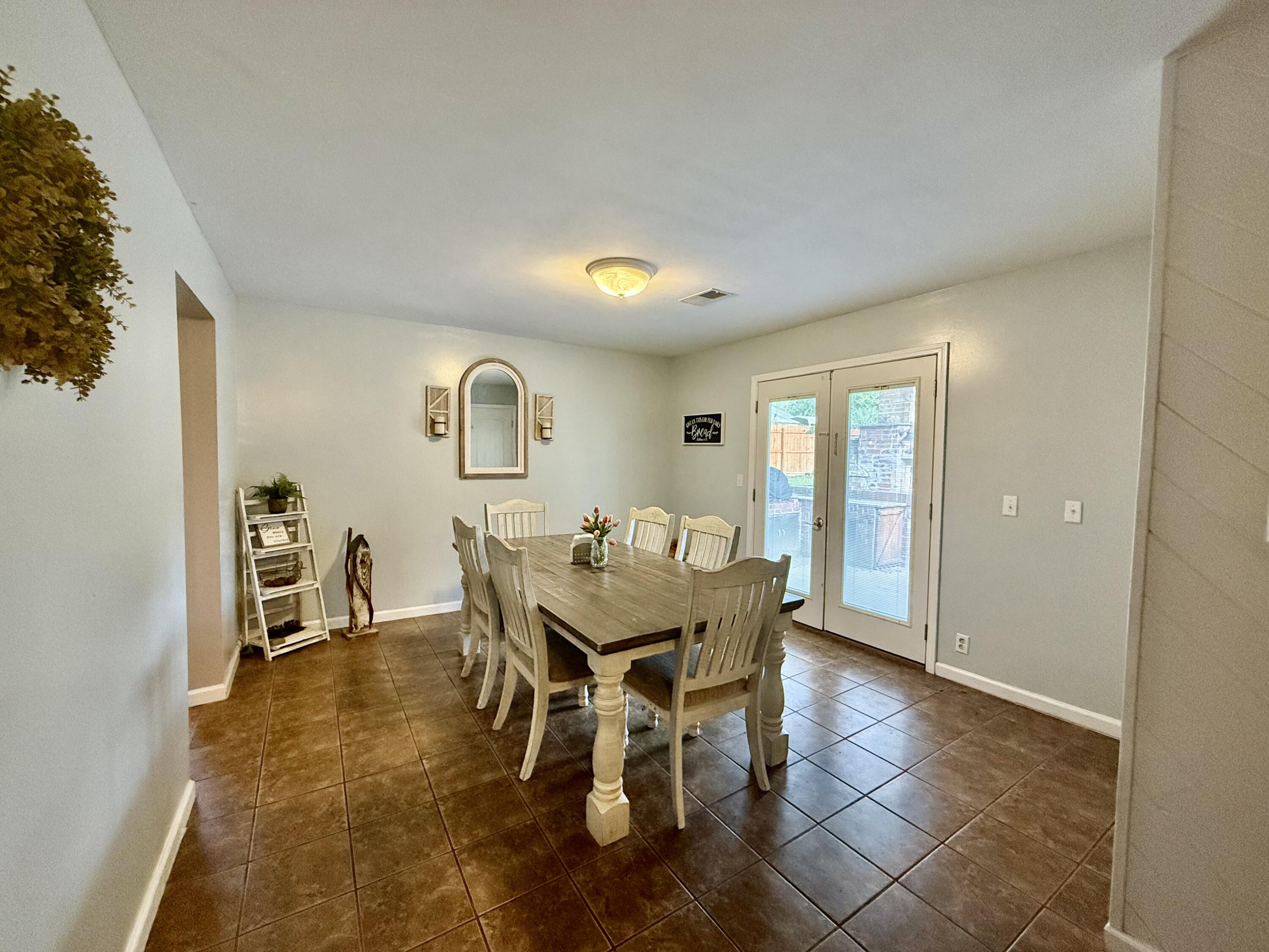 8062 Illinois Road Property Photo 10