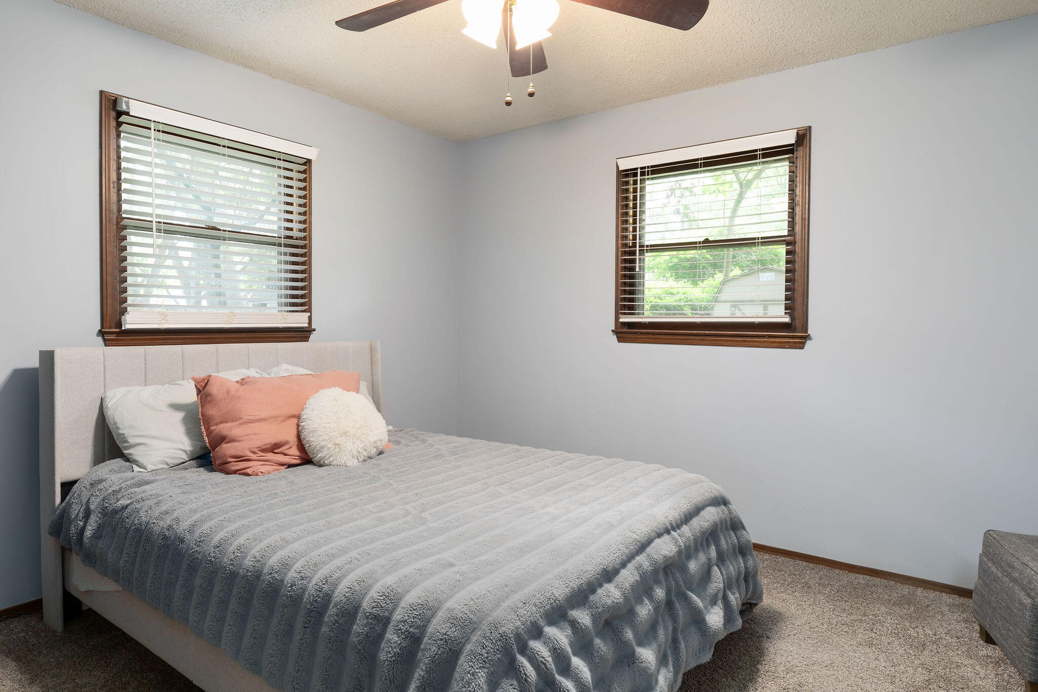 220 South Dennis Avenue Property Photo 13