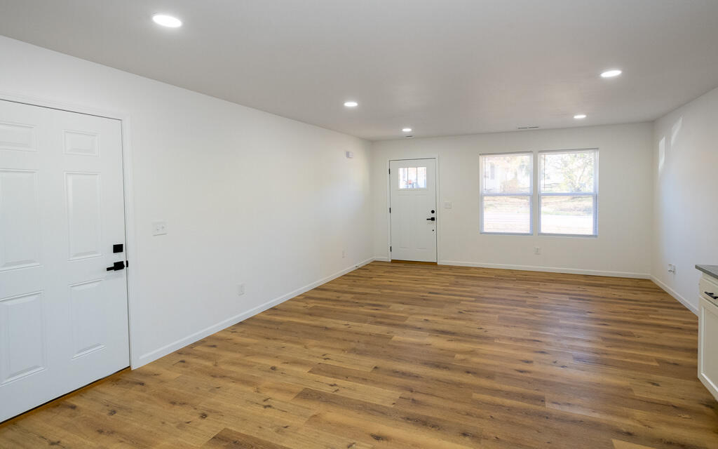 316-322 South Market Property Photo 14