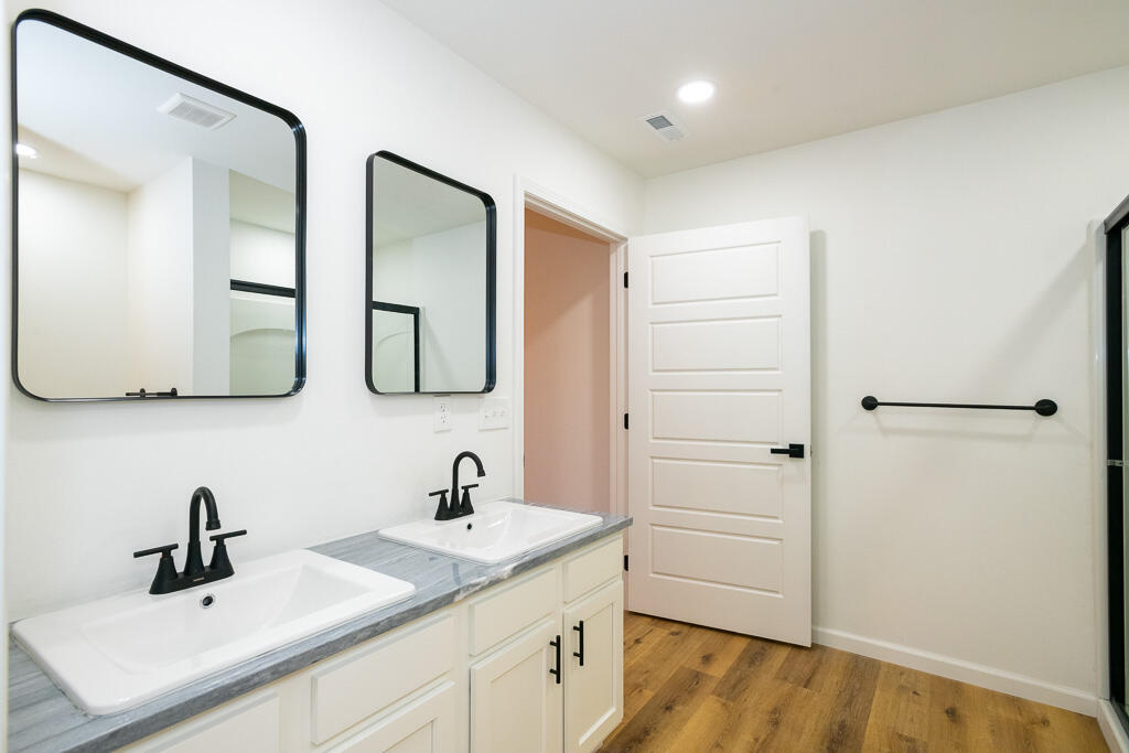 316-322 South Market Property Photo 40