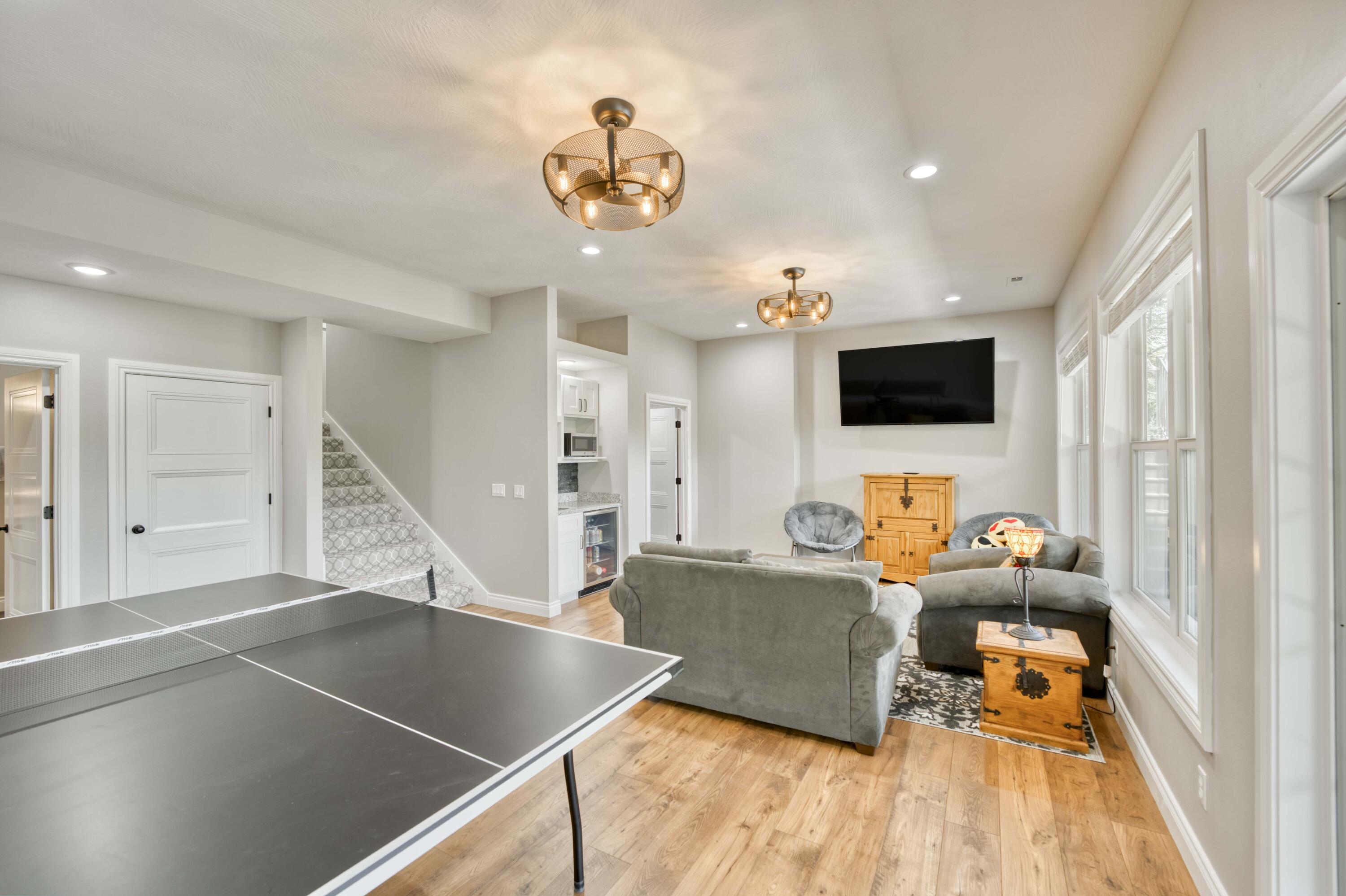 317 Parkview Drive Property Photo 44
