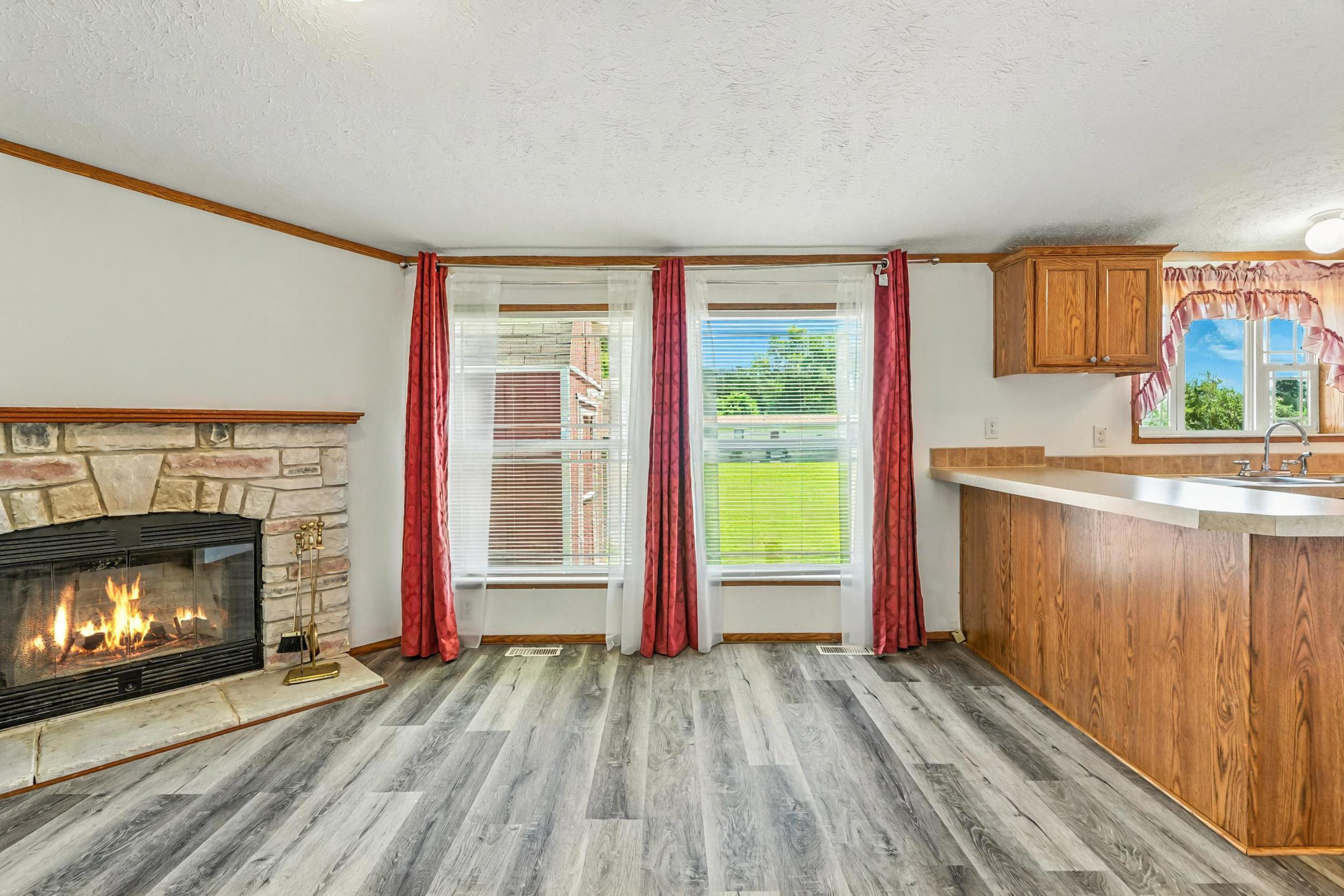 275 Molly Lane Property Photo 16