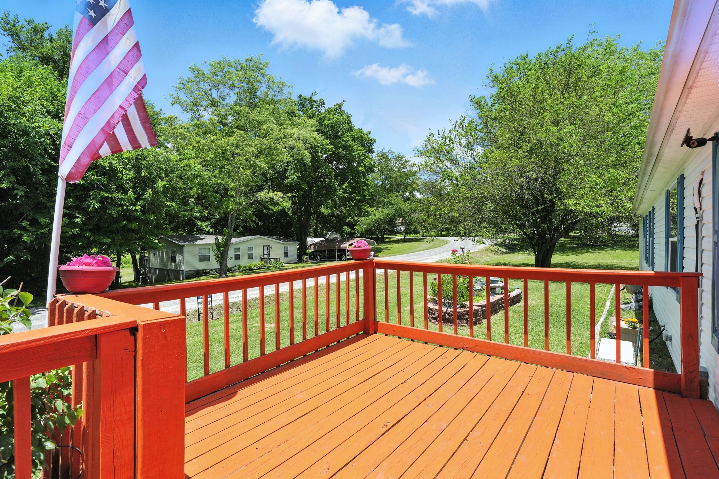 275 Molly Lane Property Photo 33