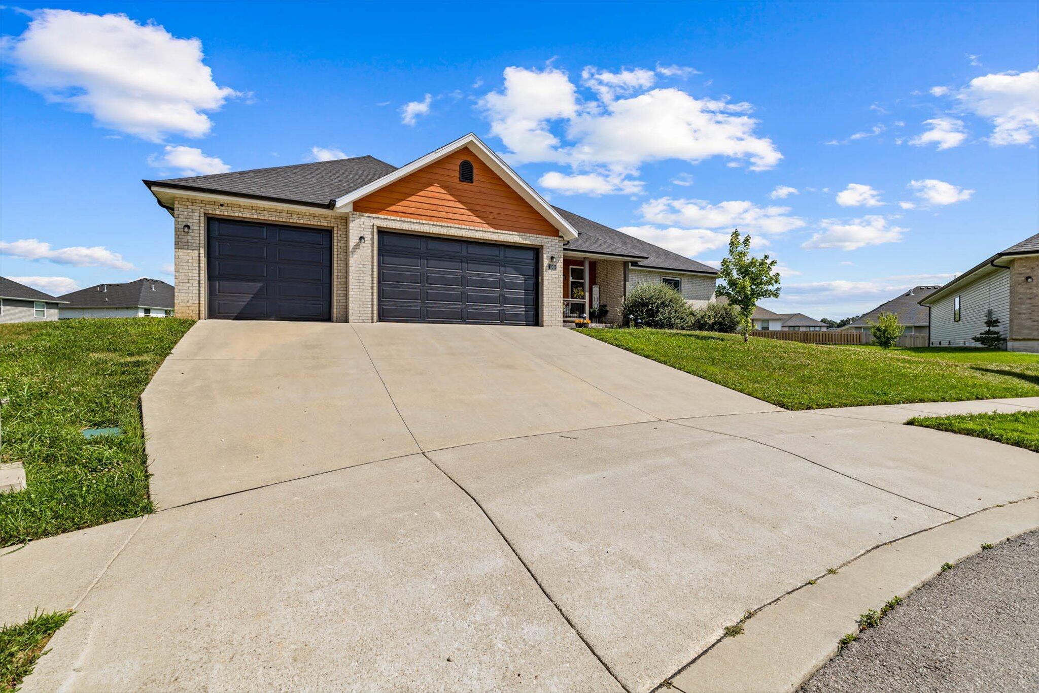 1360 North Rainbow Court Court Property Photo 4