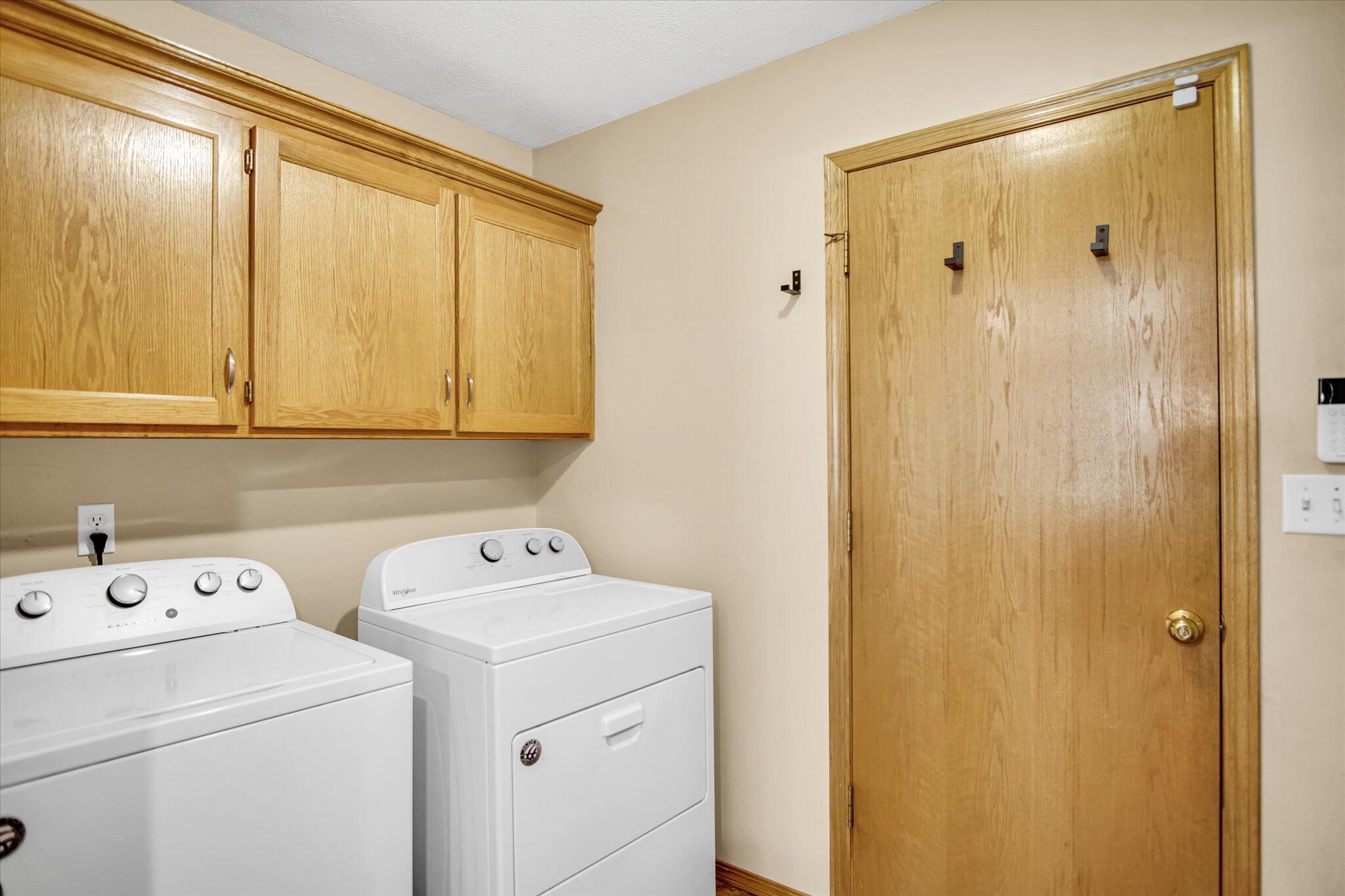 3319 East Lark Street Property Photo 8
