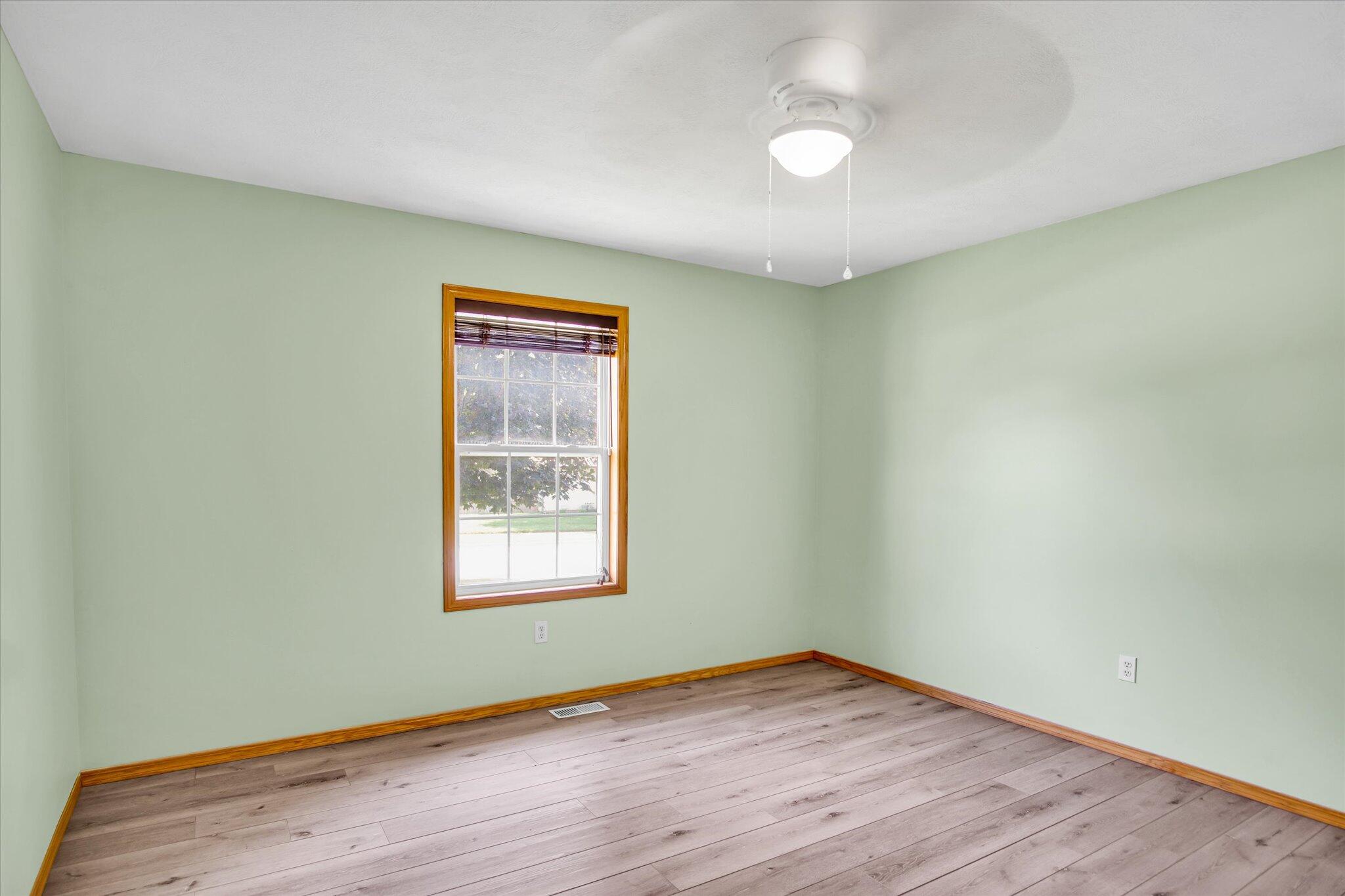 3319 East Lark Street Property Photo 16