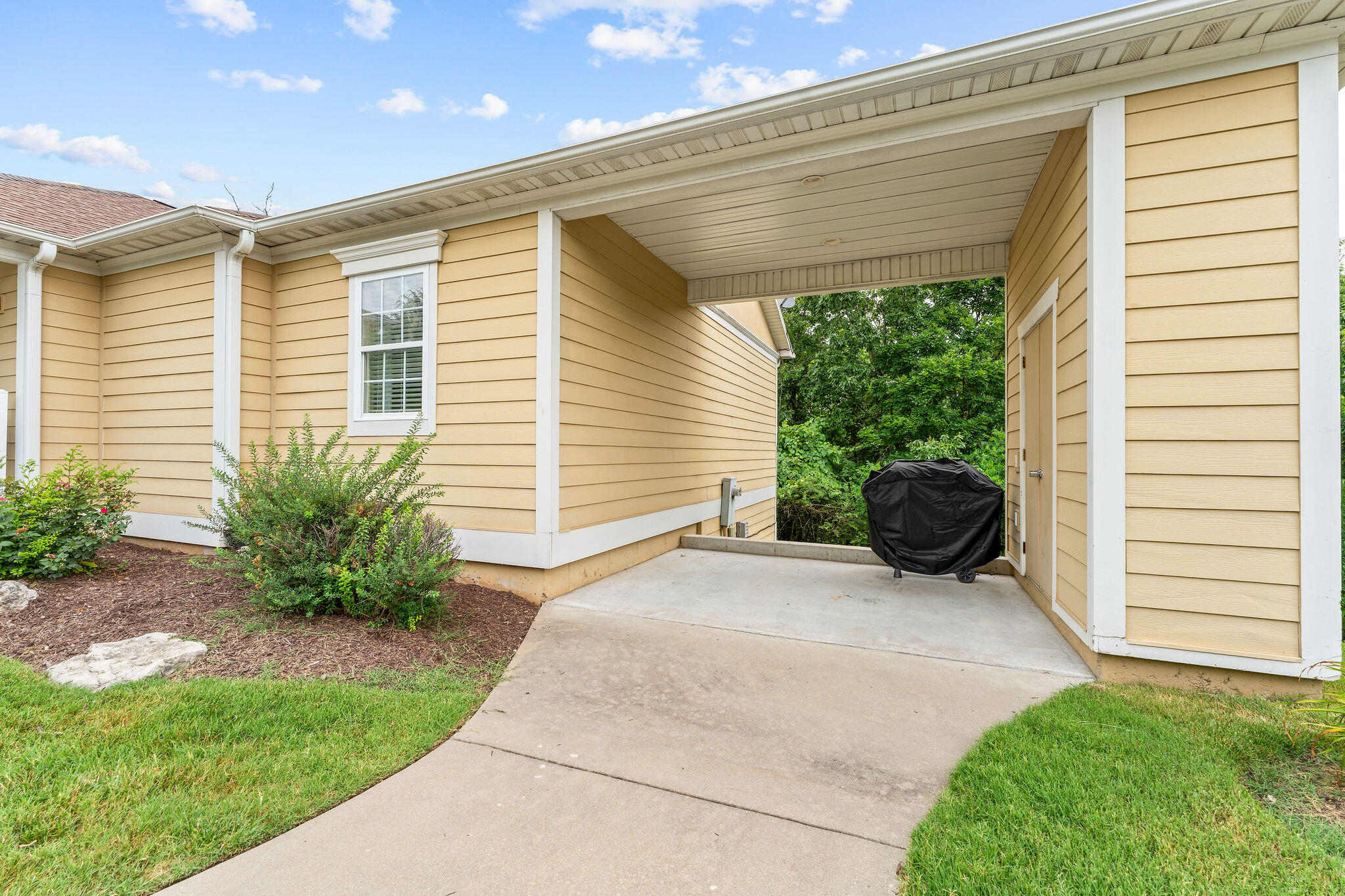 128 Mulligan Court Property Photo 3