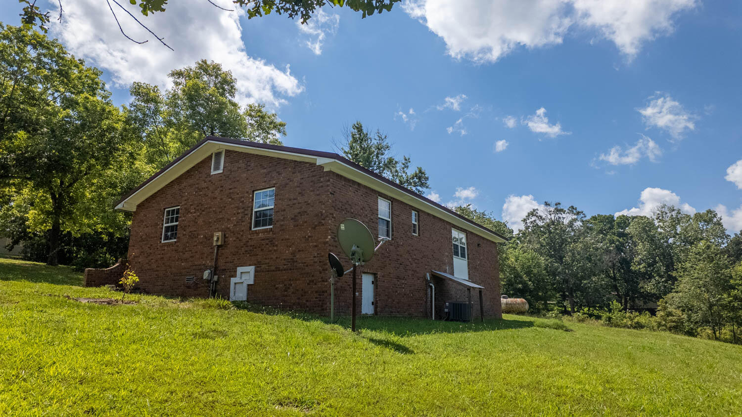 503 County Road 393 Property Photo 5