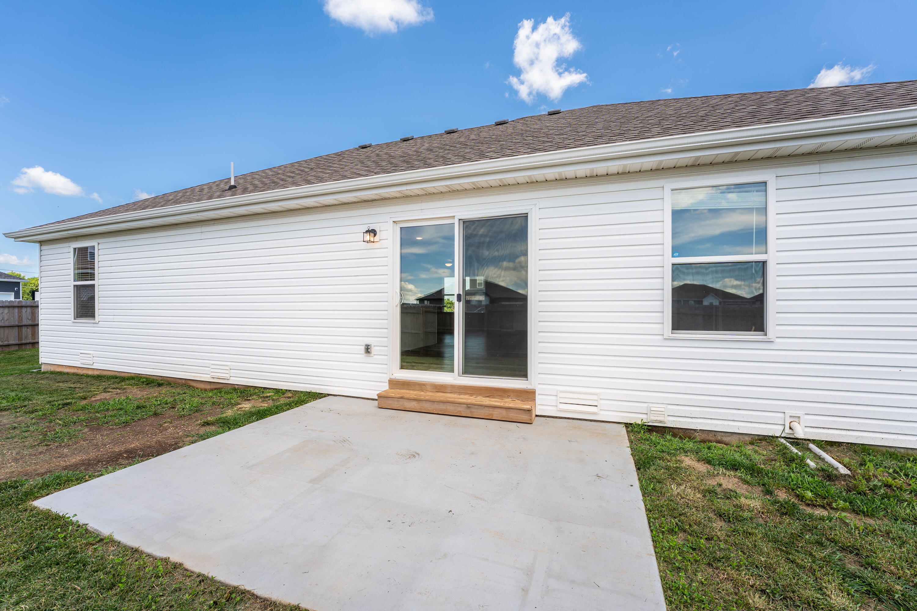 1164 Price Street Property Photo 4