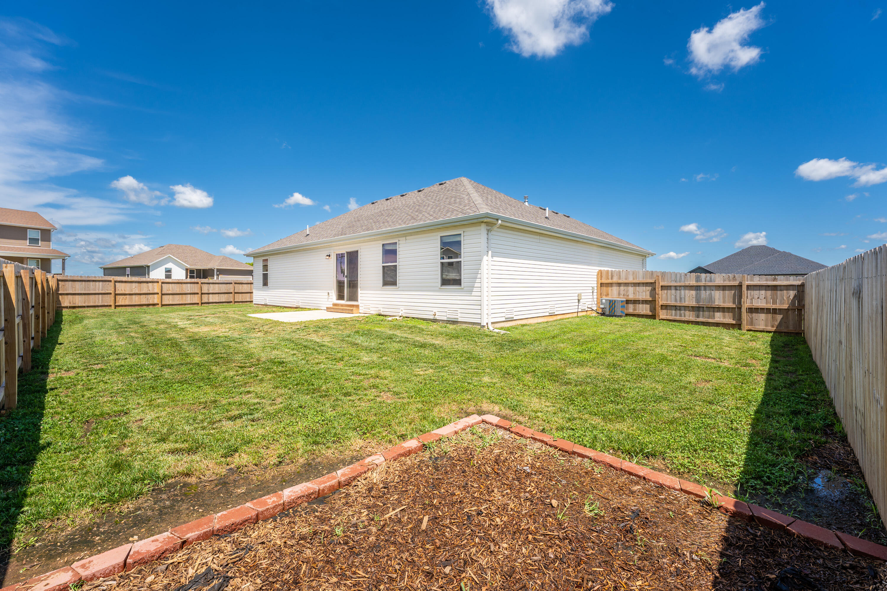 1164 Price Street Property Photo 5