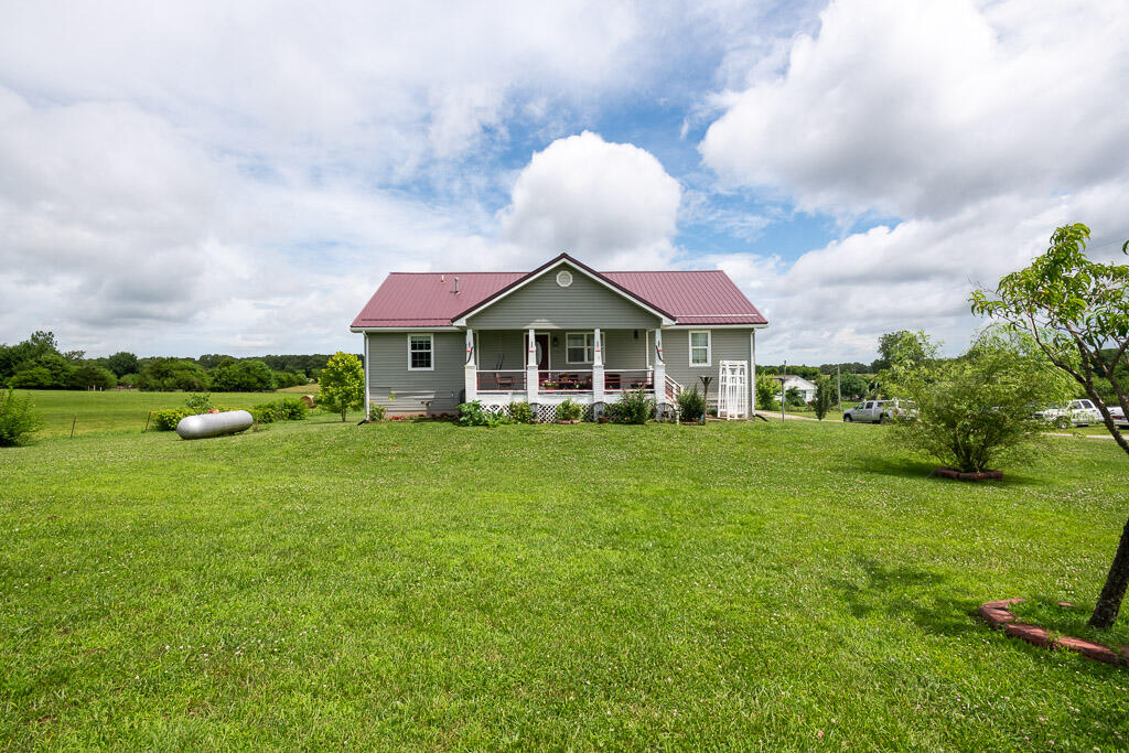 41 Magnolia Drive Property Photo 2