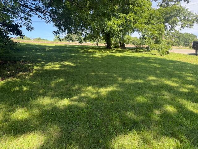 639 Lanton Property Photo 3