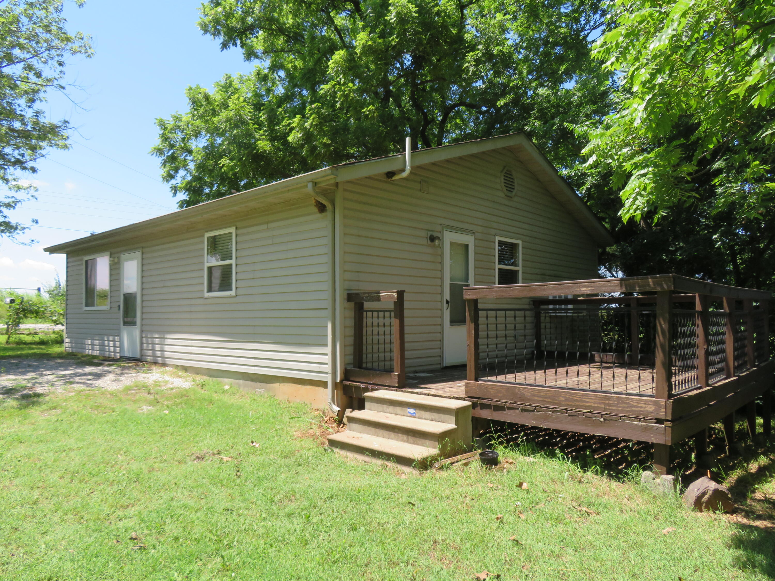 21515 South 215 Highway Property Photo 1