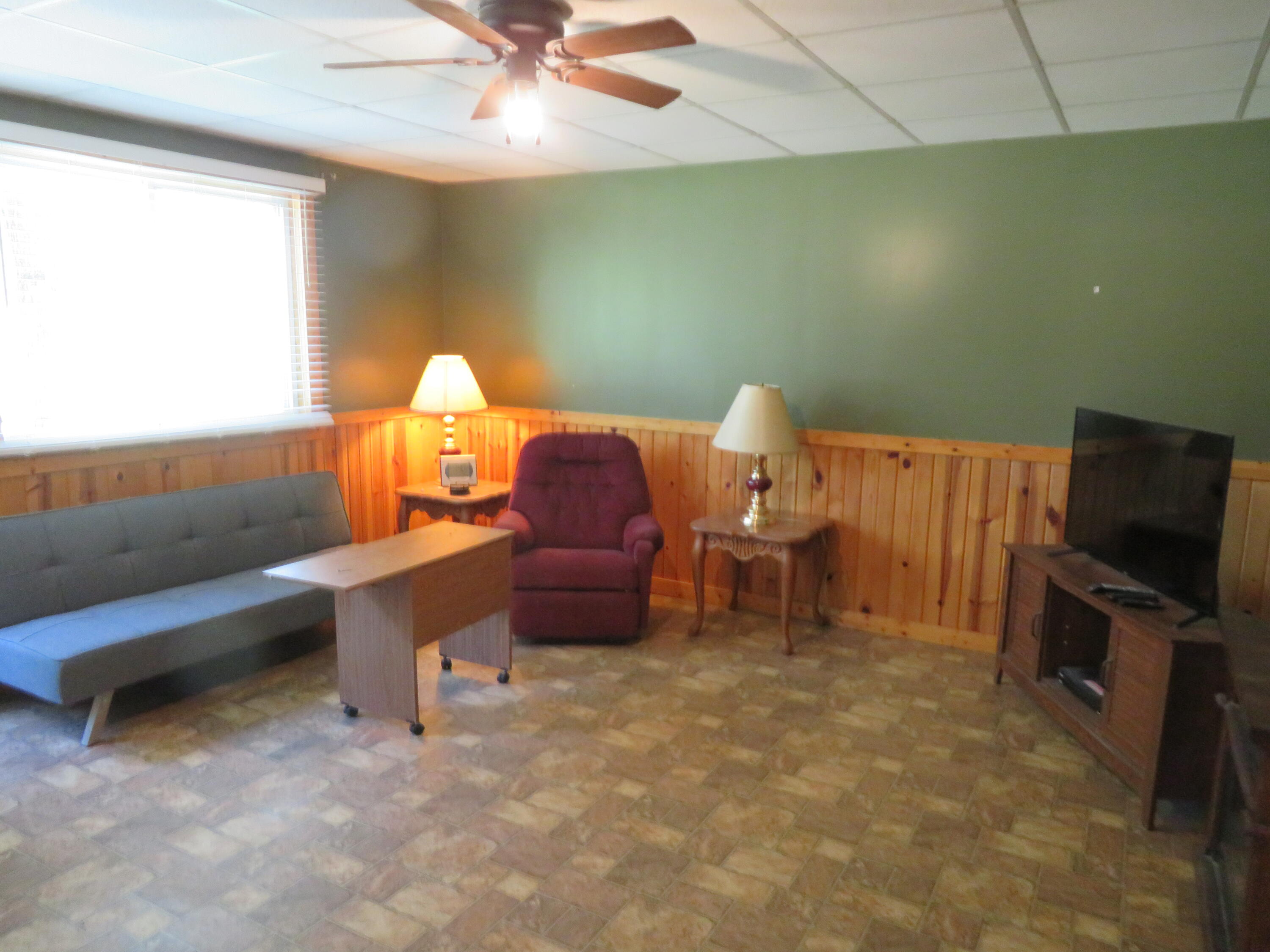 21515 South 215 Highway Property Photo 14