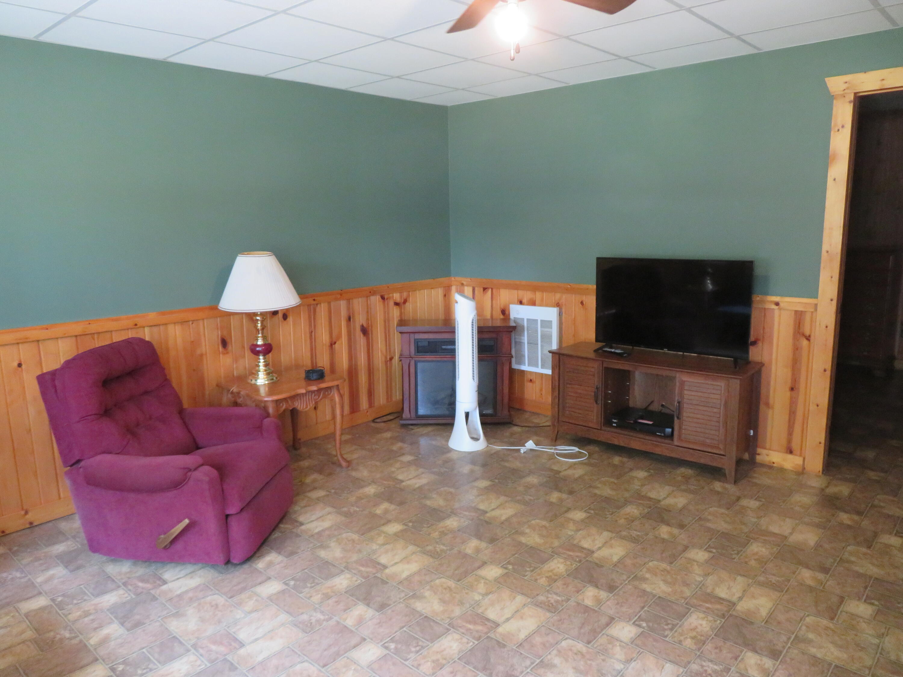 21515 South 215 Highway Property Photo 15