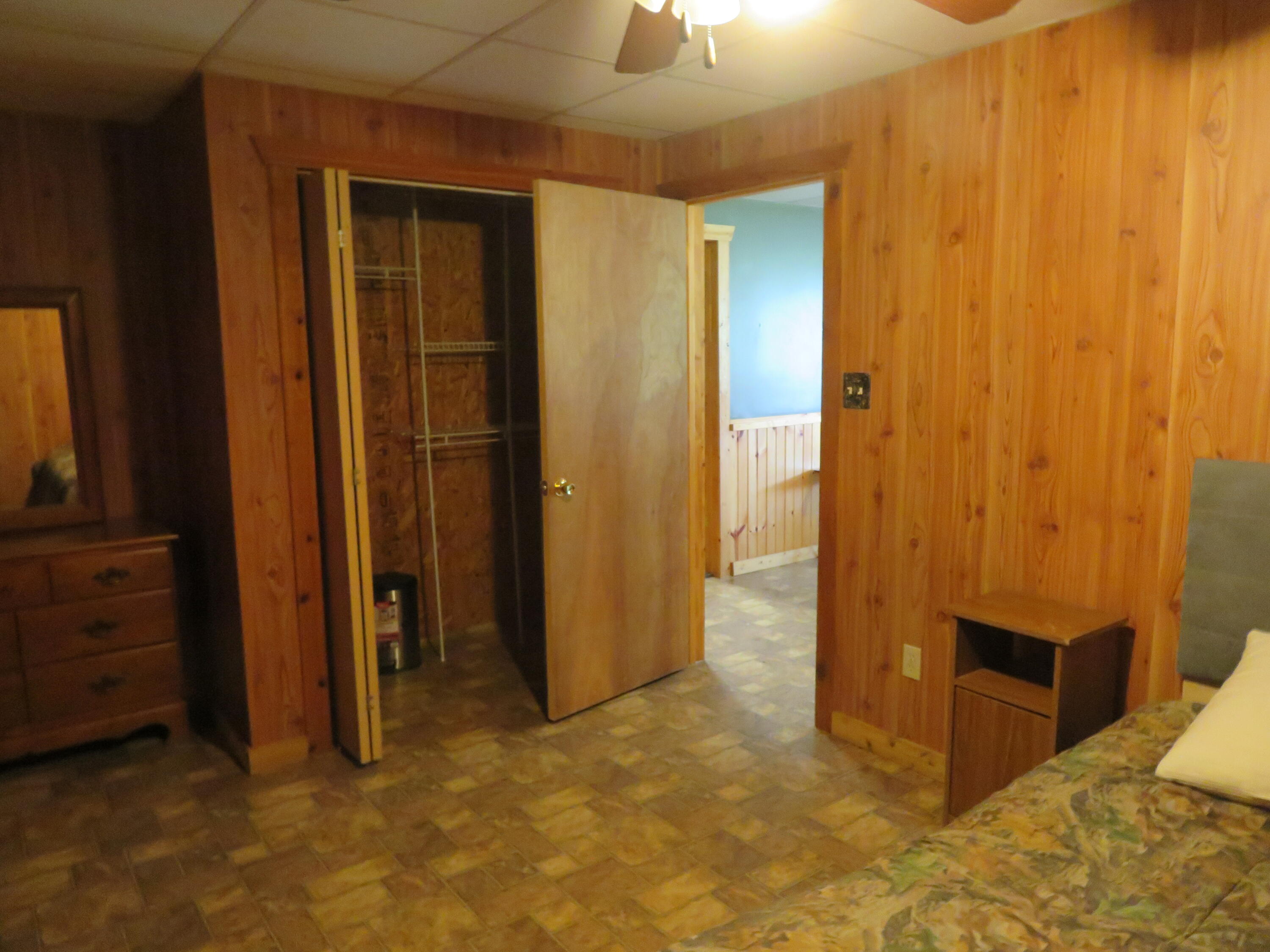 21515 South 215 Highway Property Photo 17