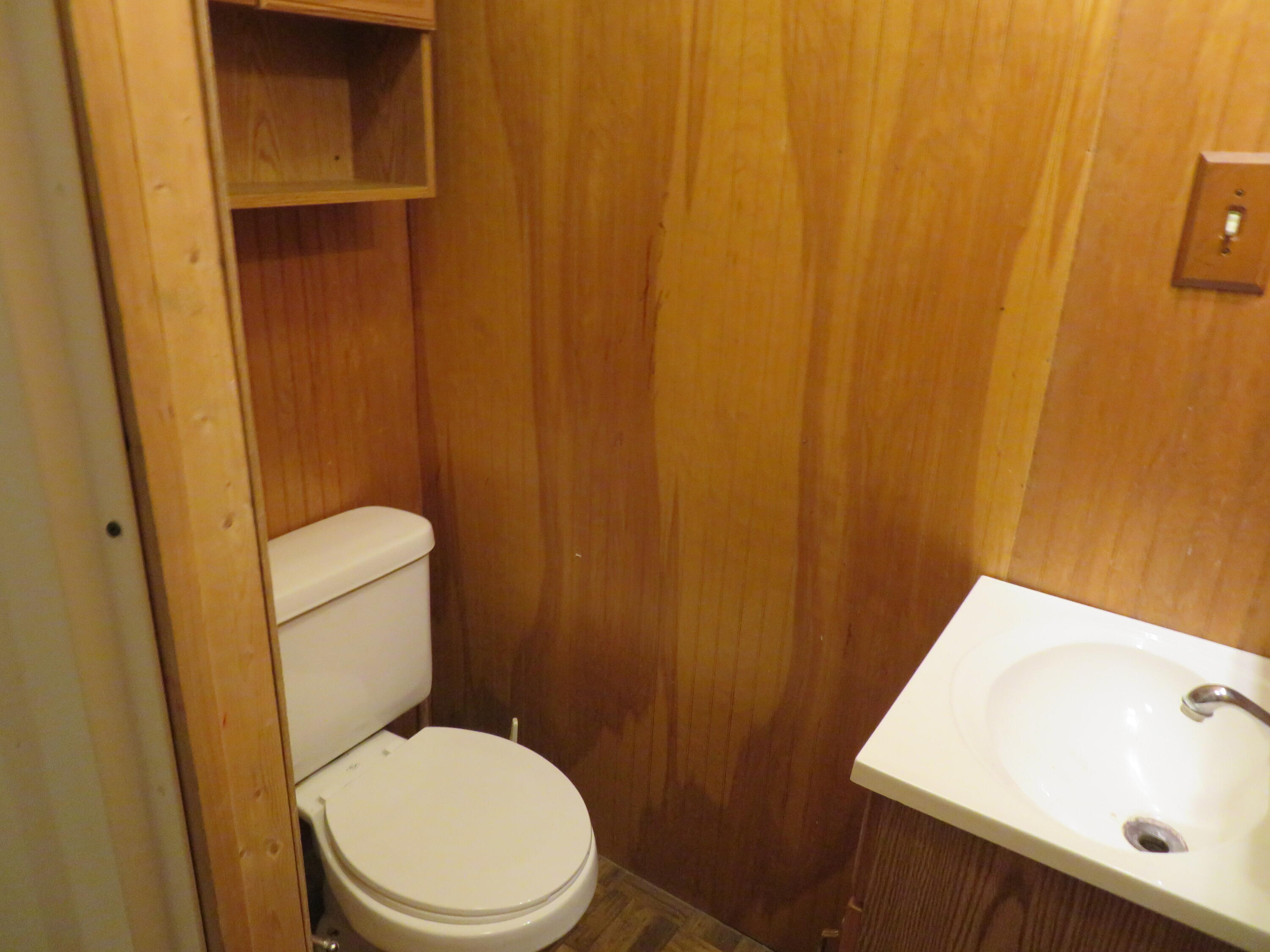 21515 South 215 Highway Property Photo 20