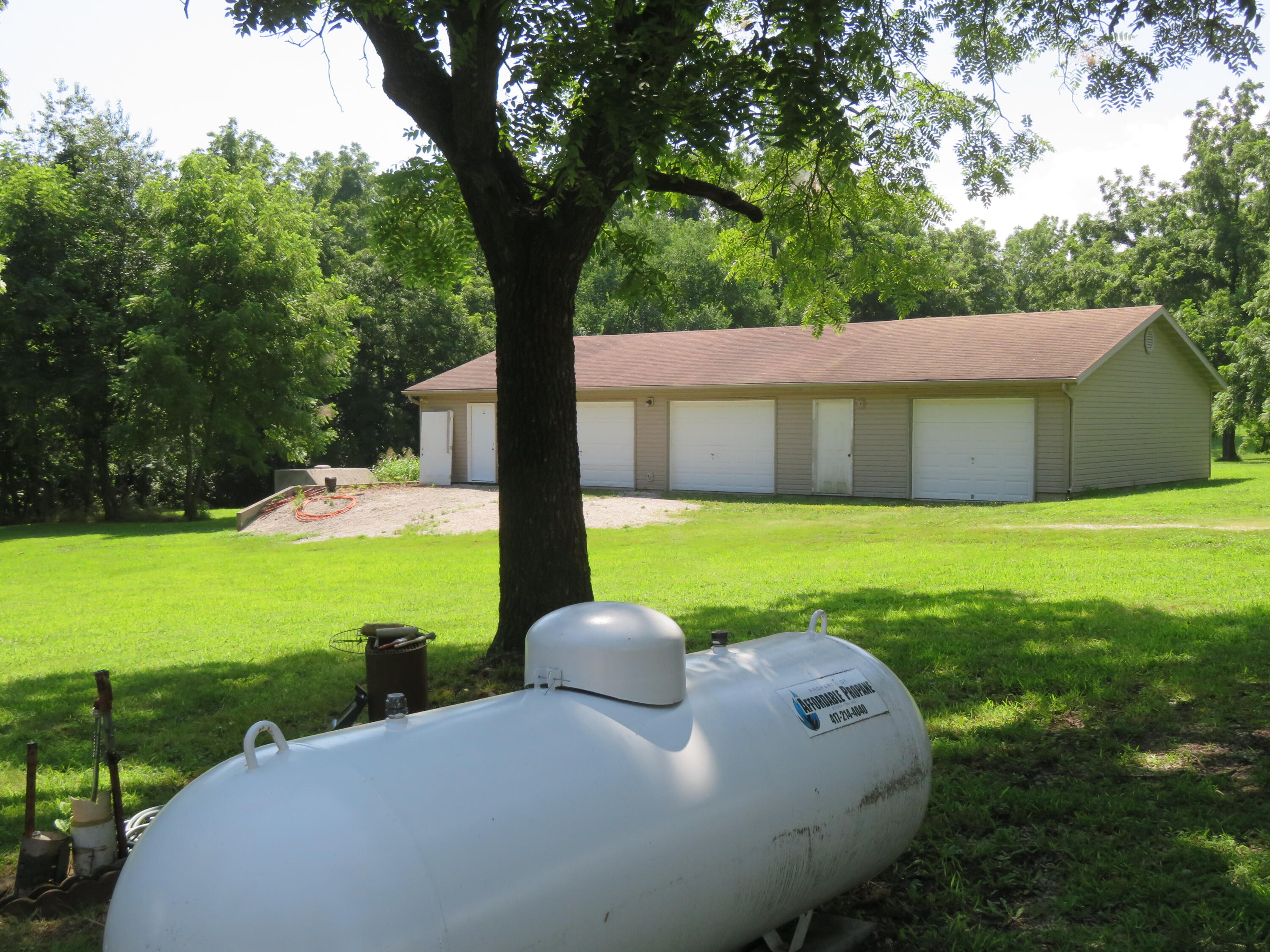 21515 South 215 Highway Property Photo 28