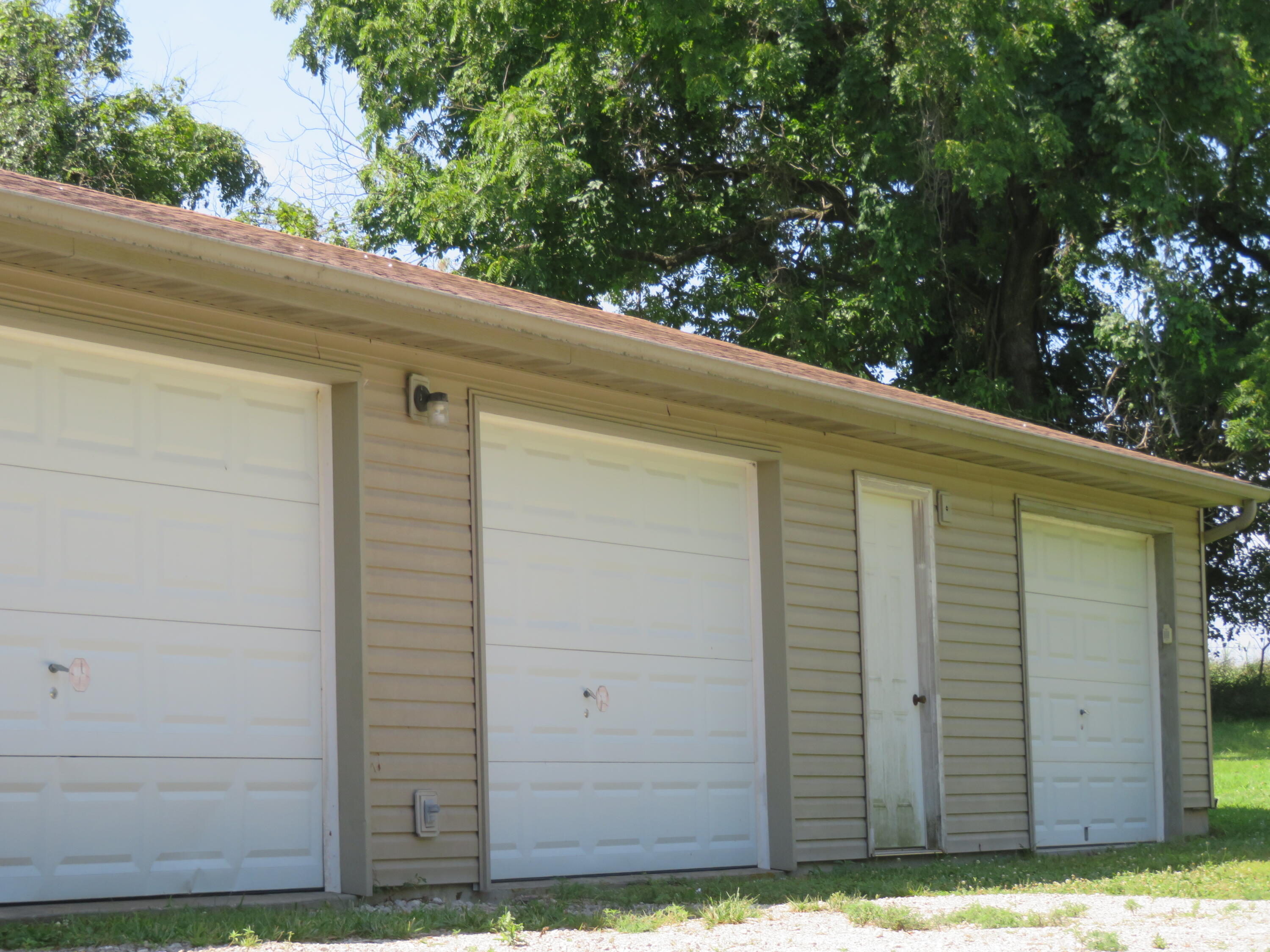 21515 South 215 Highway Property Photo 30
