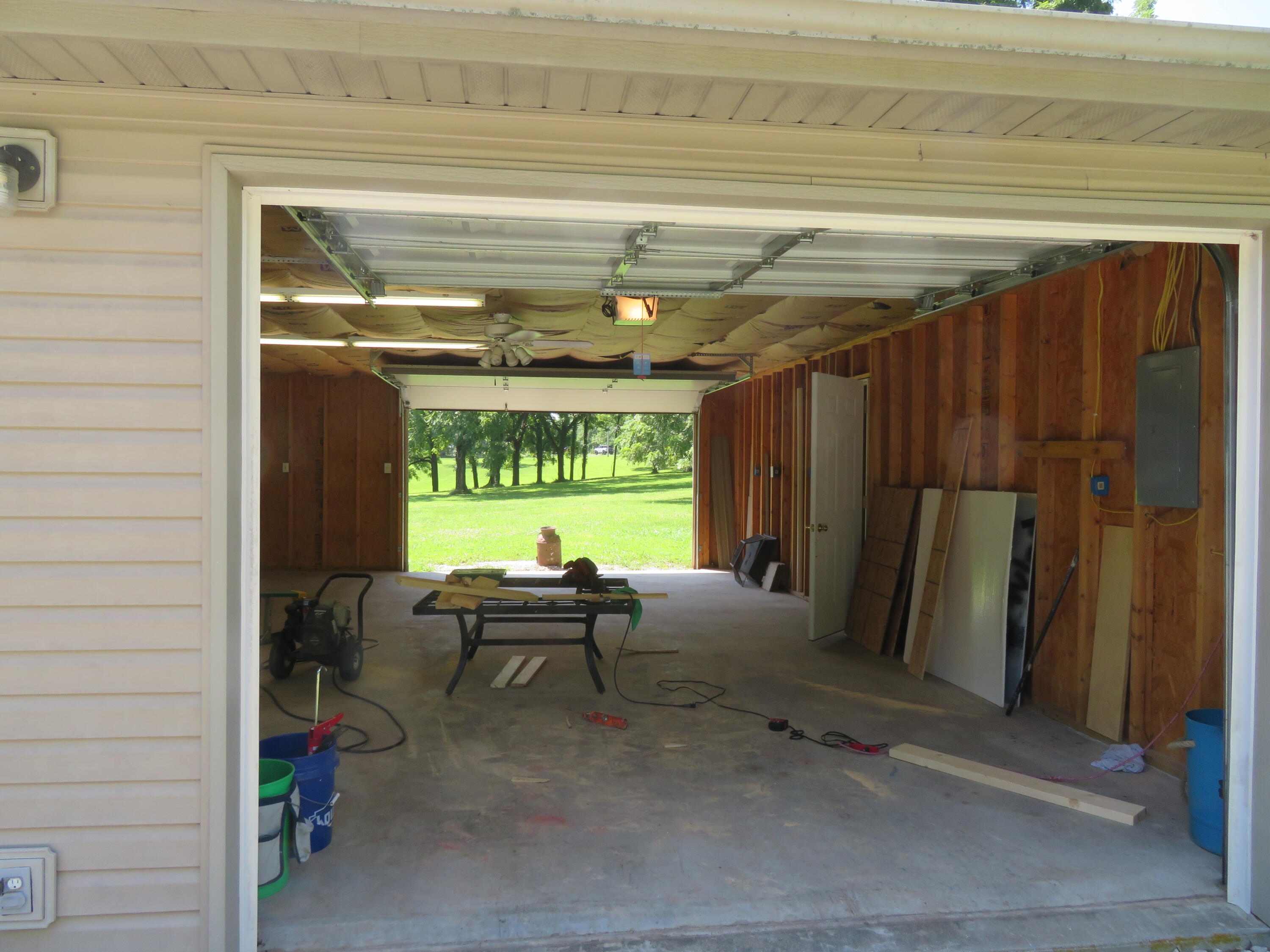 21515 South 215 Highway Property Photo 34