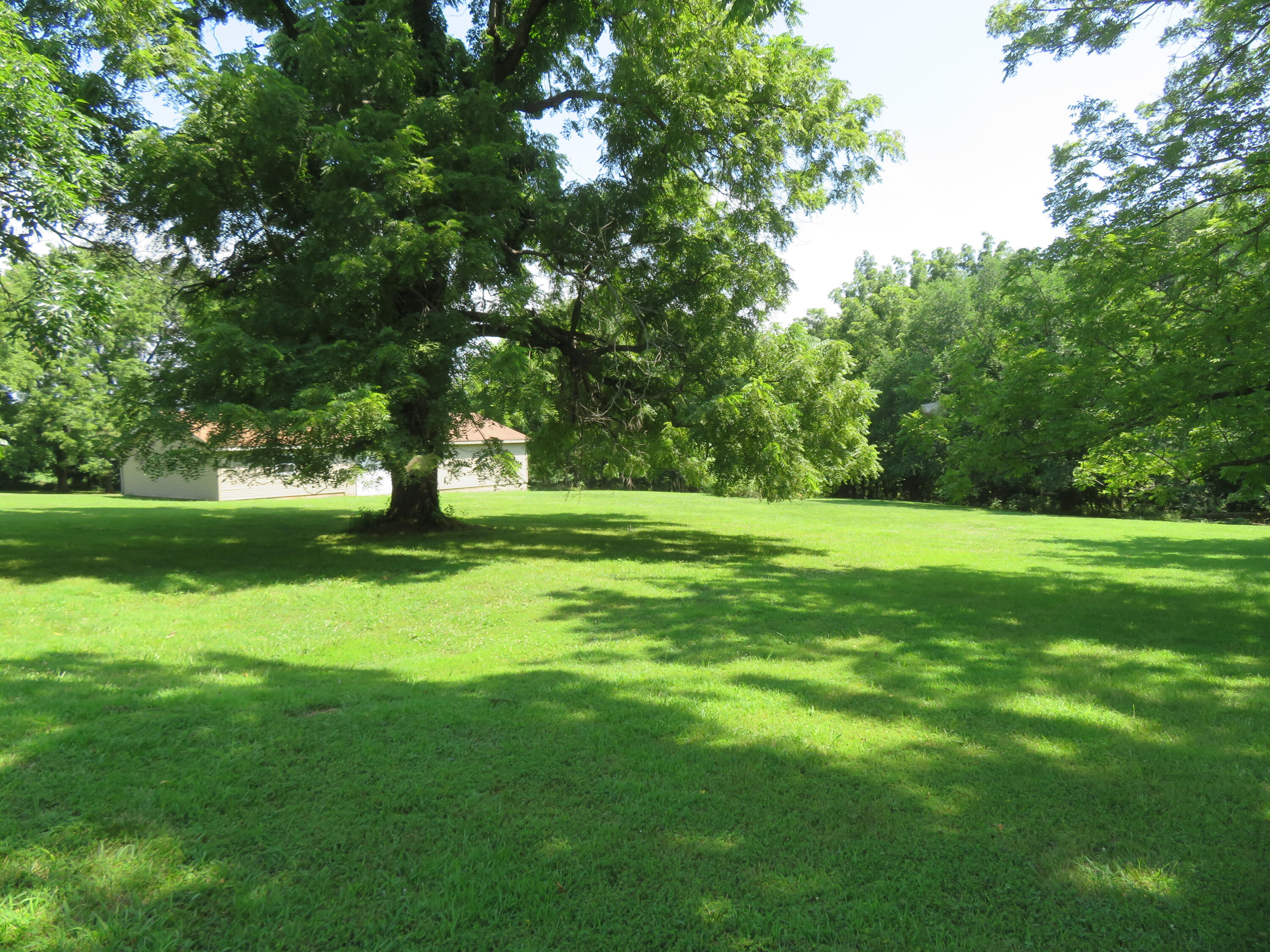 21515 South 215 Highway Property Photo 41