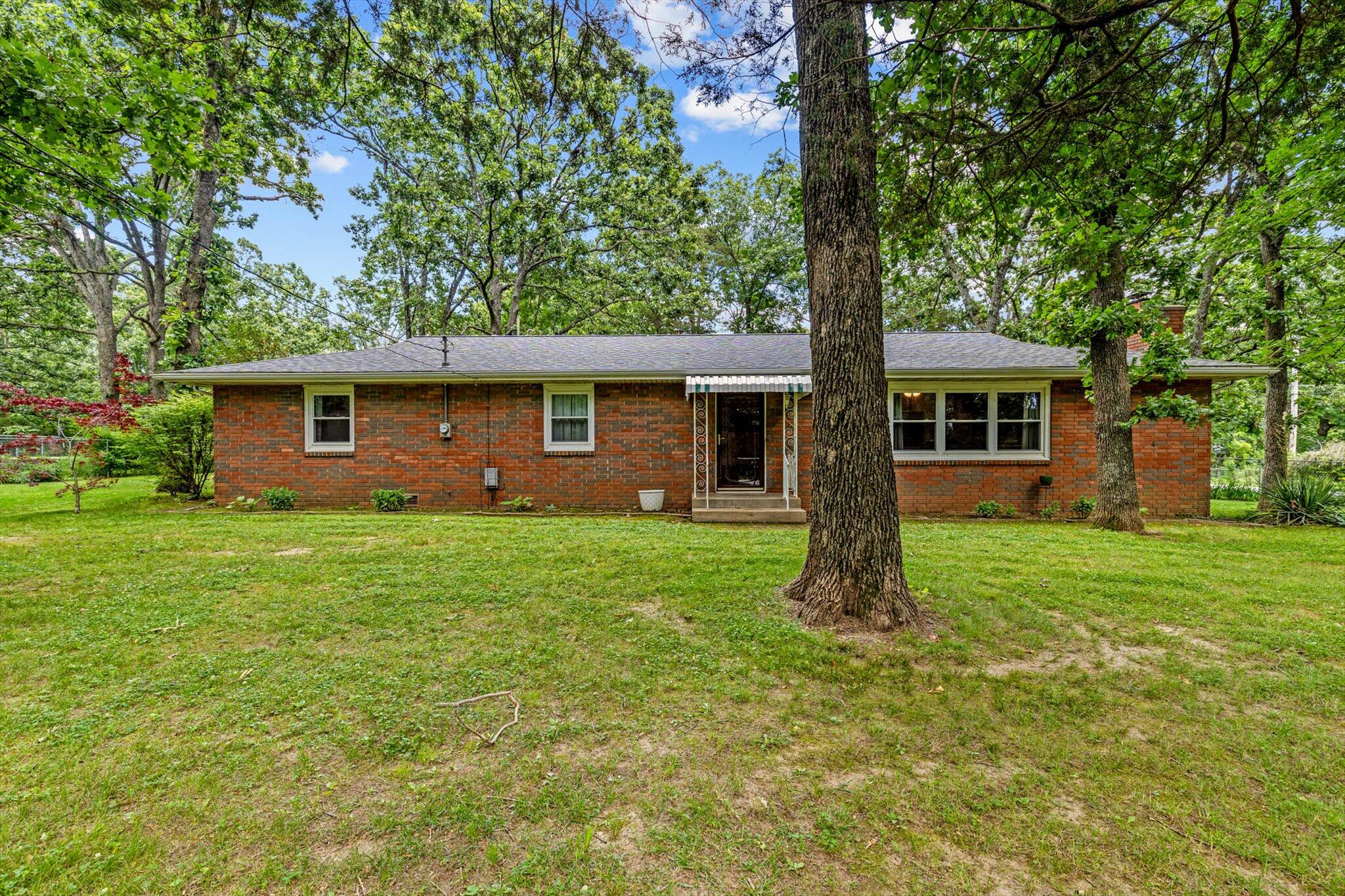 5124 South Farm Road 205 Property Photo 1