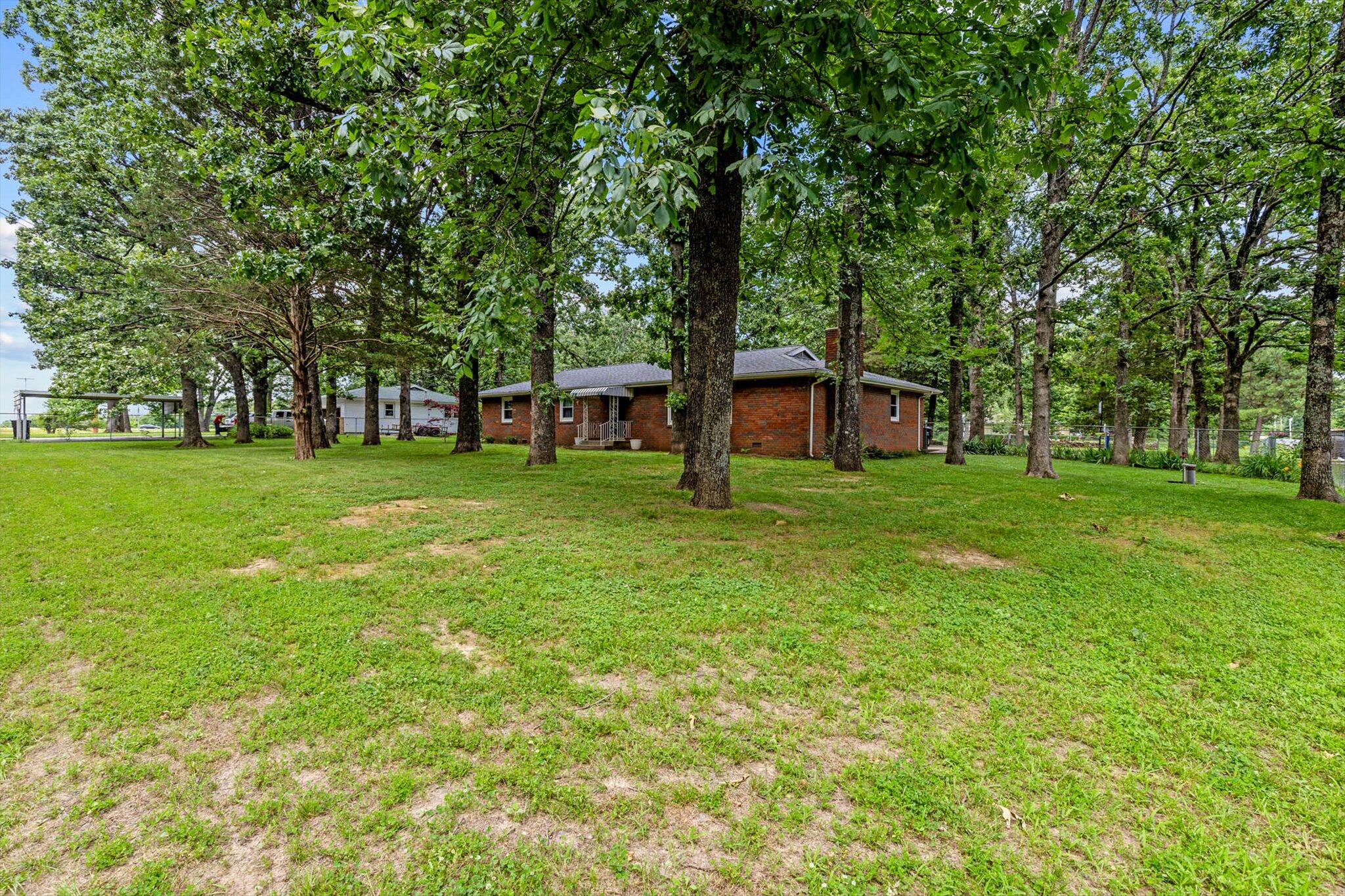 5124 South Farm Road 205 Property Photo 5