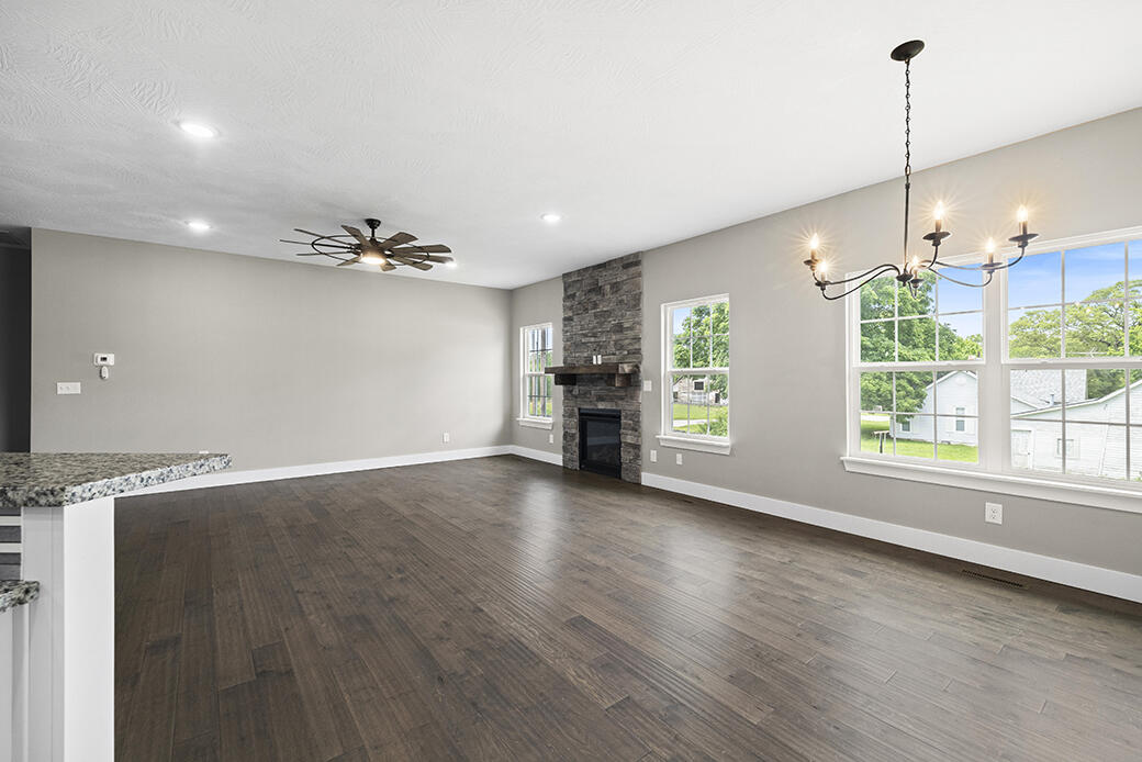 1403 East Hayloft Drive Property Photo 6