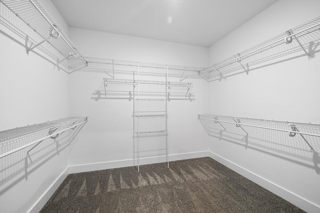 1403 East Hayloft Drive Property Photo 18