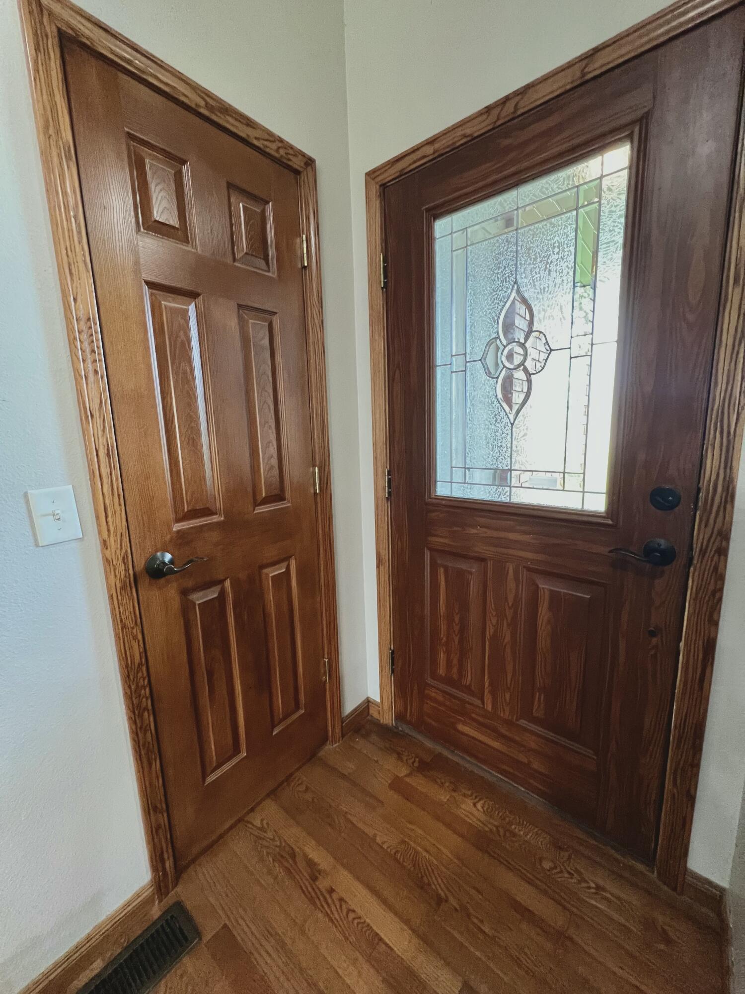 1106 East Torrey Pines Drive Property Photo 14