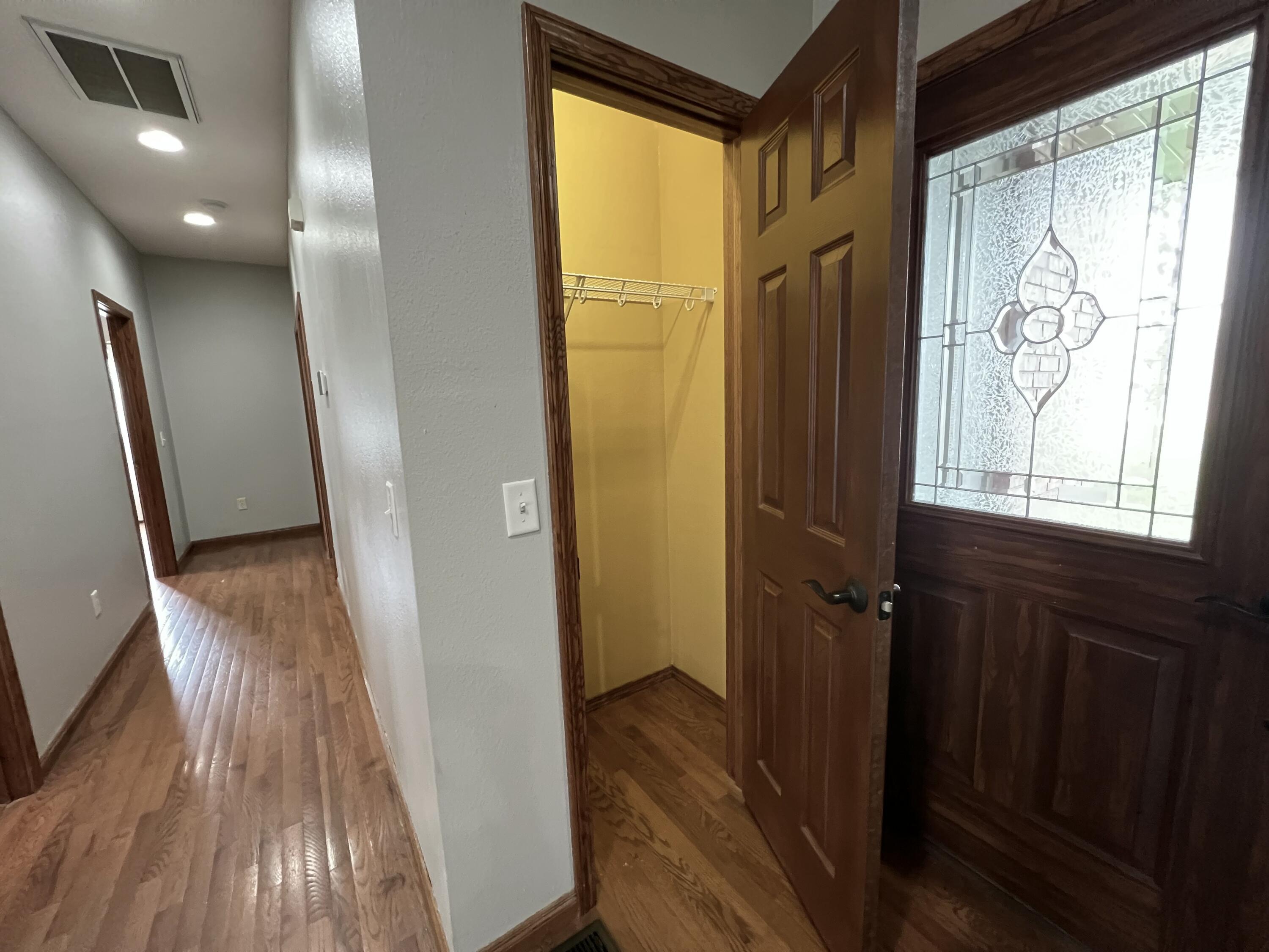 1106 East Torrey Pines Drive Property Photo 15