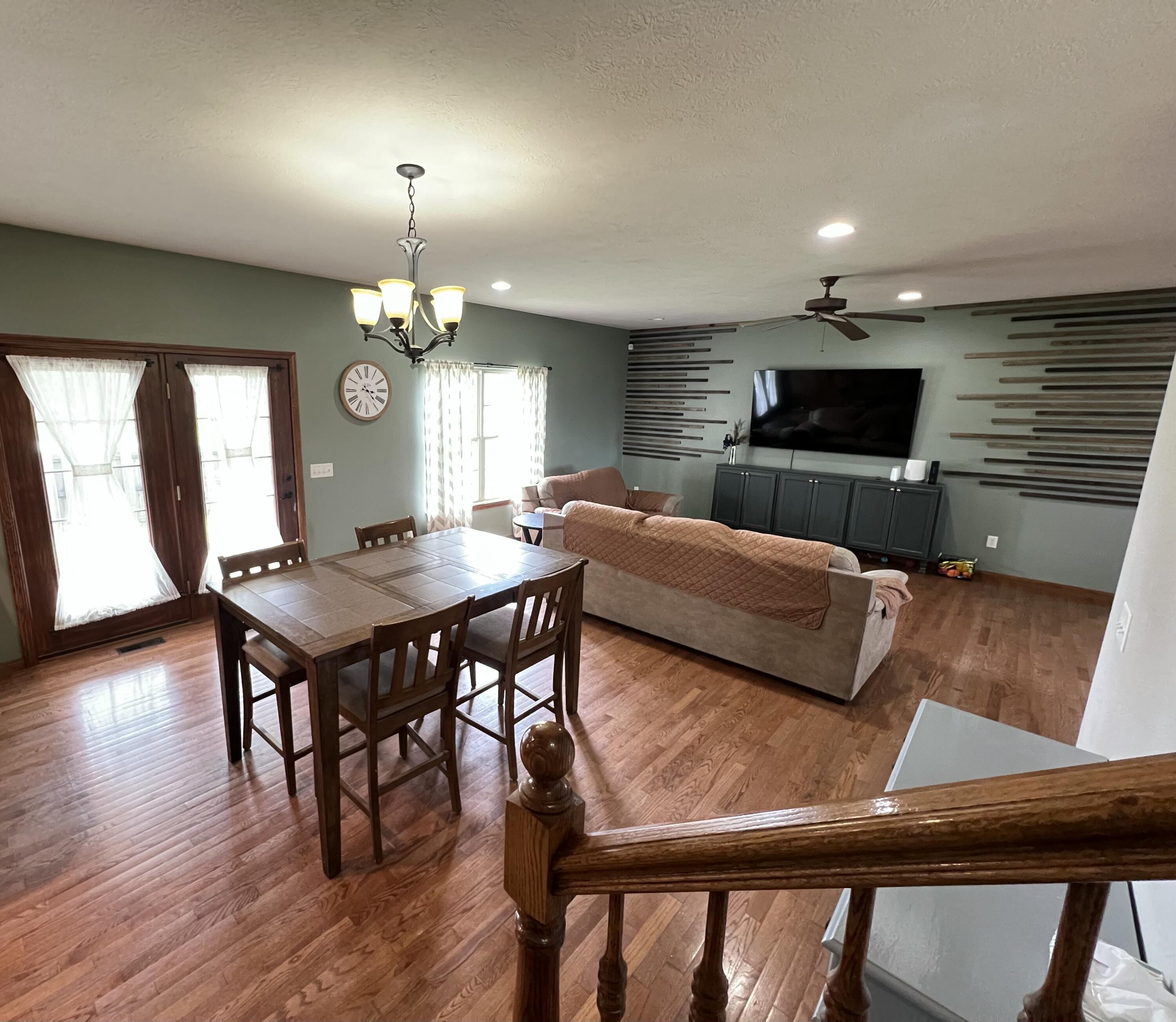 1106 East Torrey Pines Drive Property Photo 33