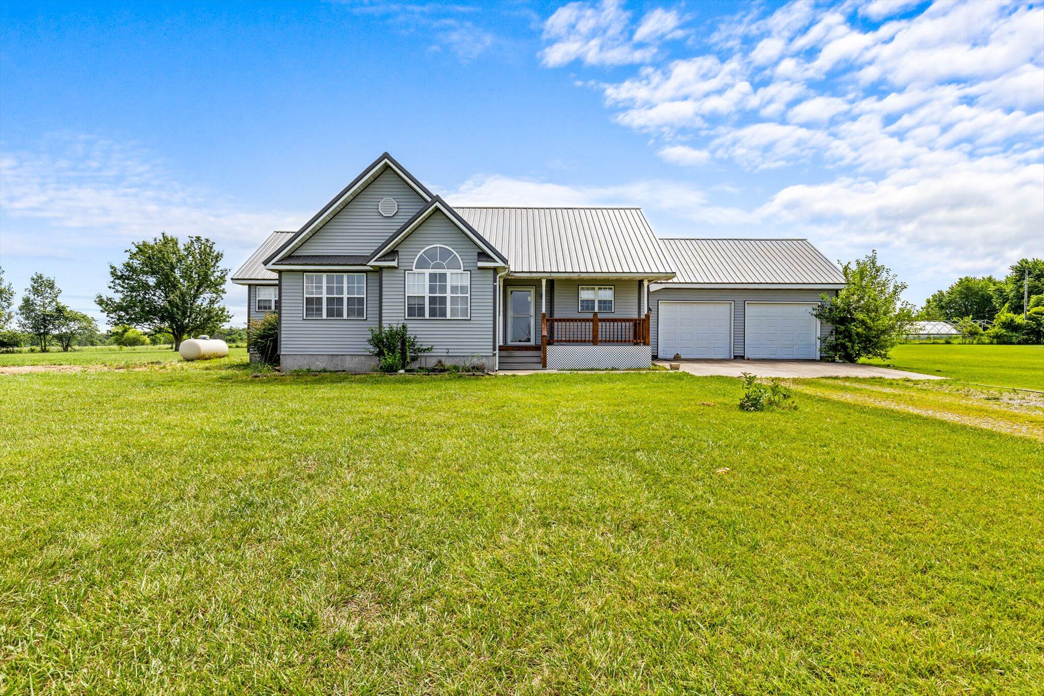 124 Plainview Drive Property Photo 1