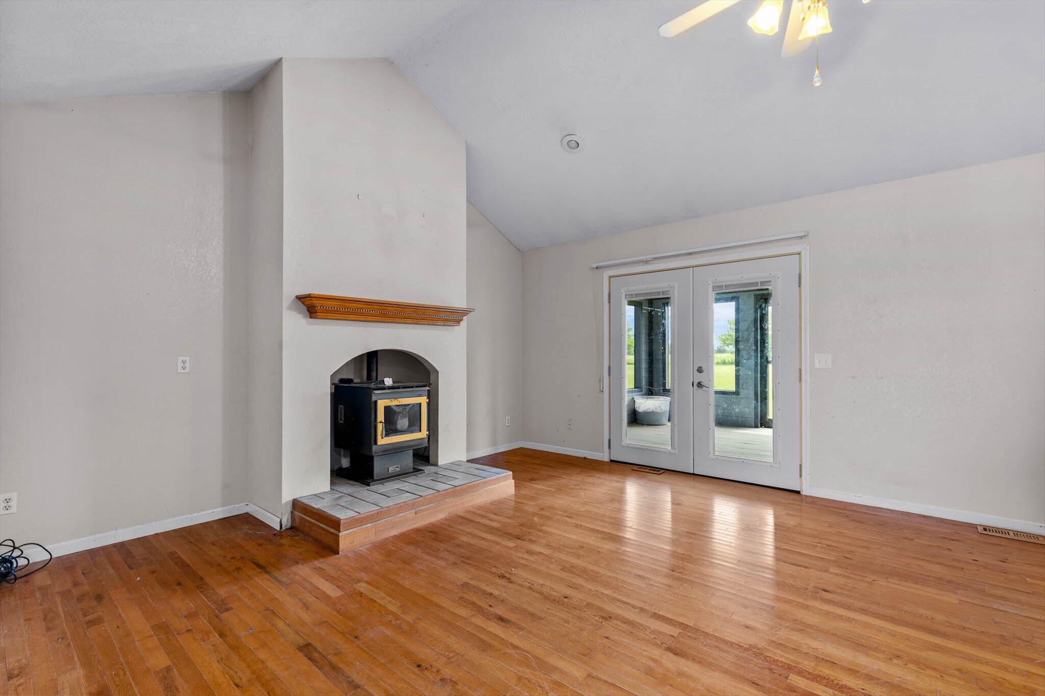 124 Plainview Drive Property Photo 5