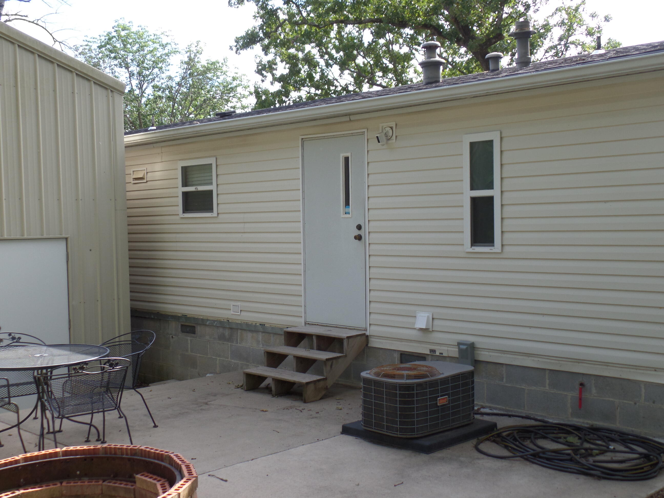 25180 Hailey Circle Property Photo 5