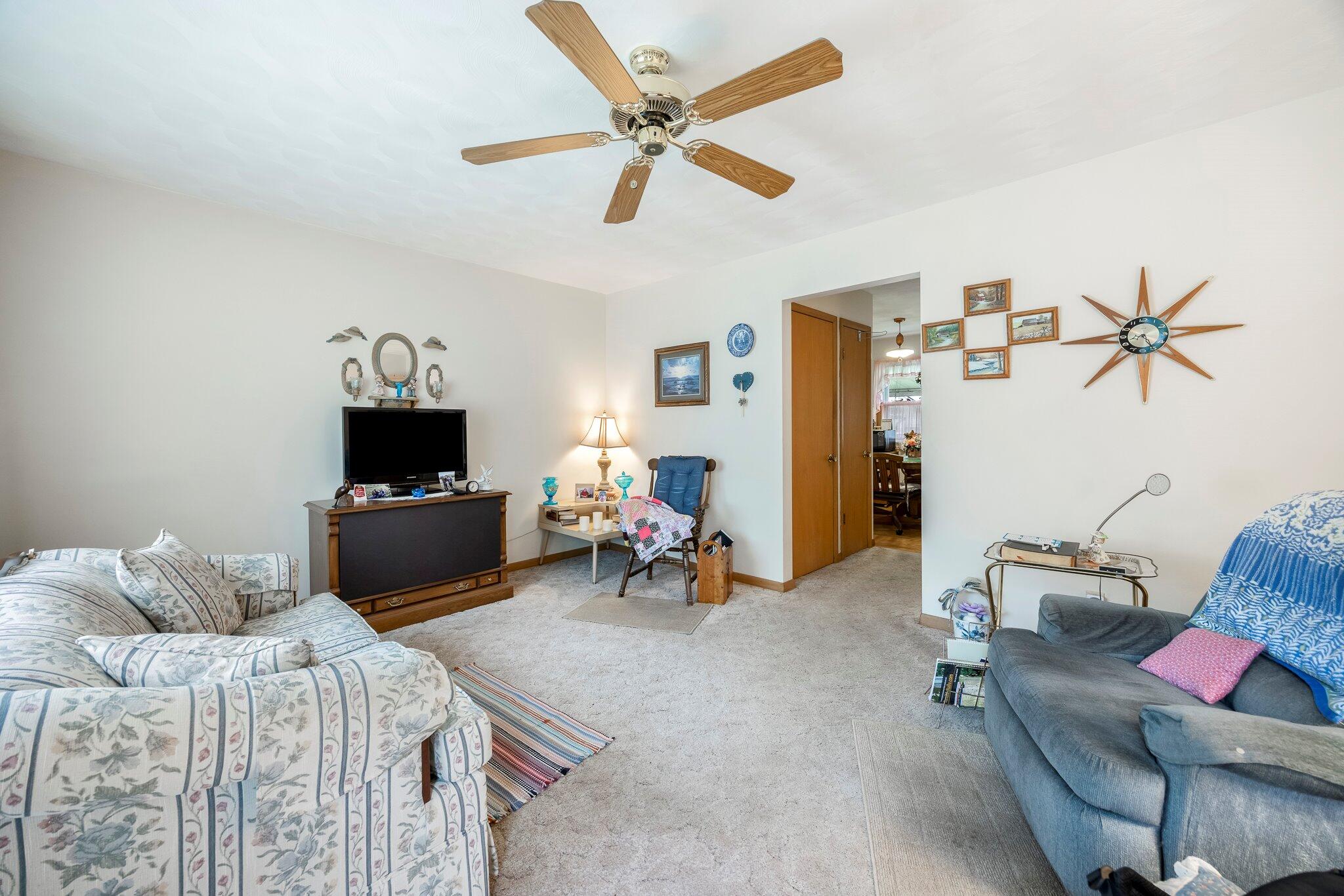 1456 East Lindberg Street Property Photo 5
