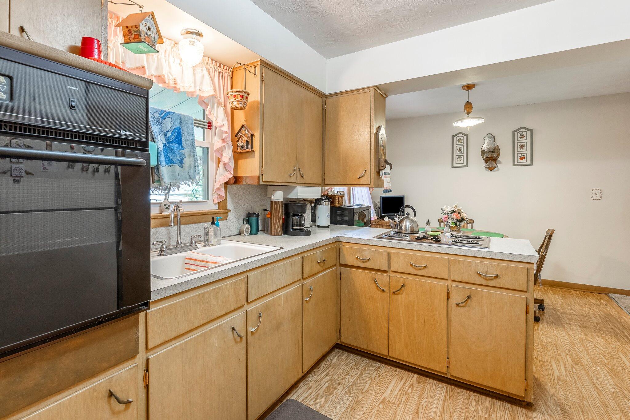 1456 East Lindberg Street Property Photo 10