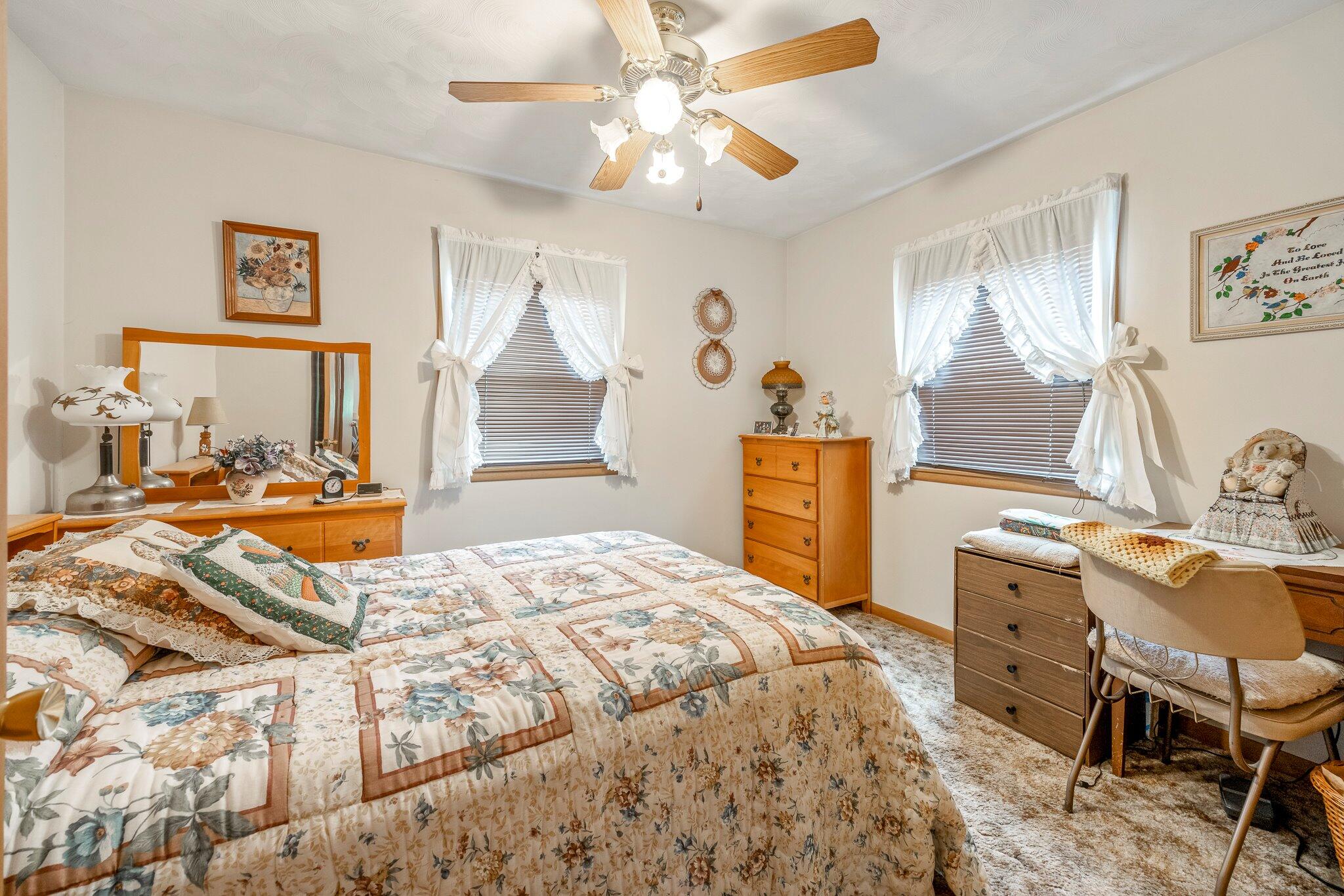 1456 East Lindberg Street Property Photo 12
