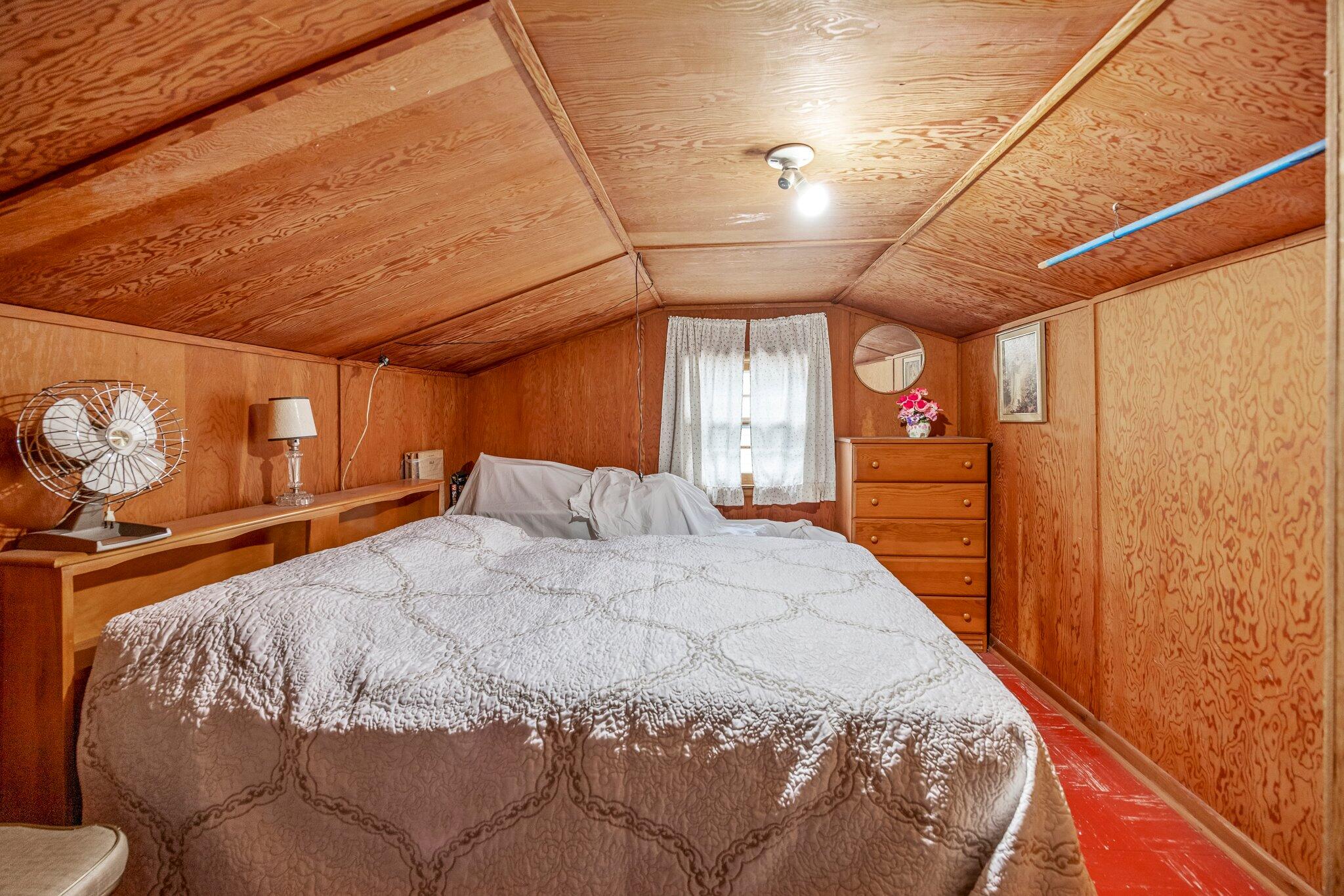 1456 East Lindberg Street Property Photo 16