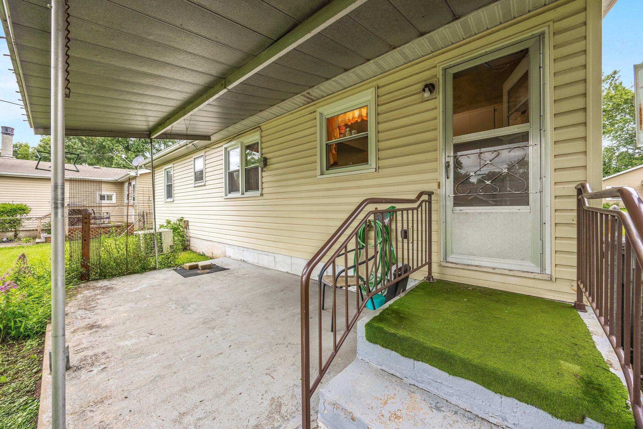 1456 East Lindberg Street Property Photo 17