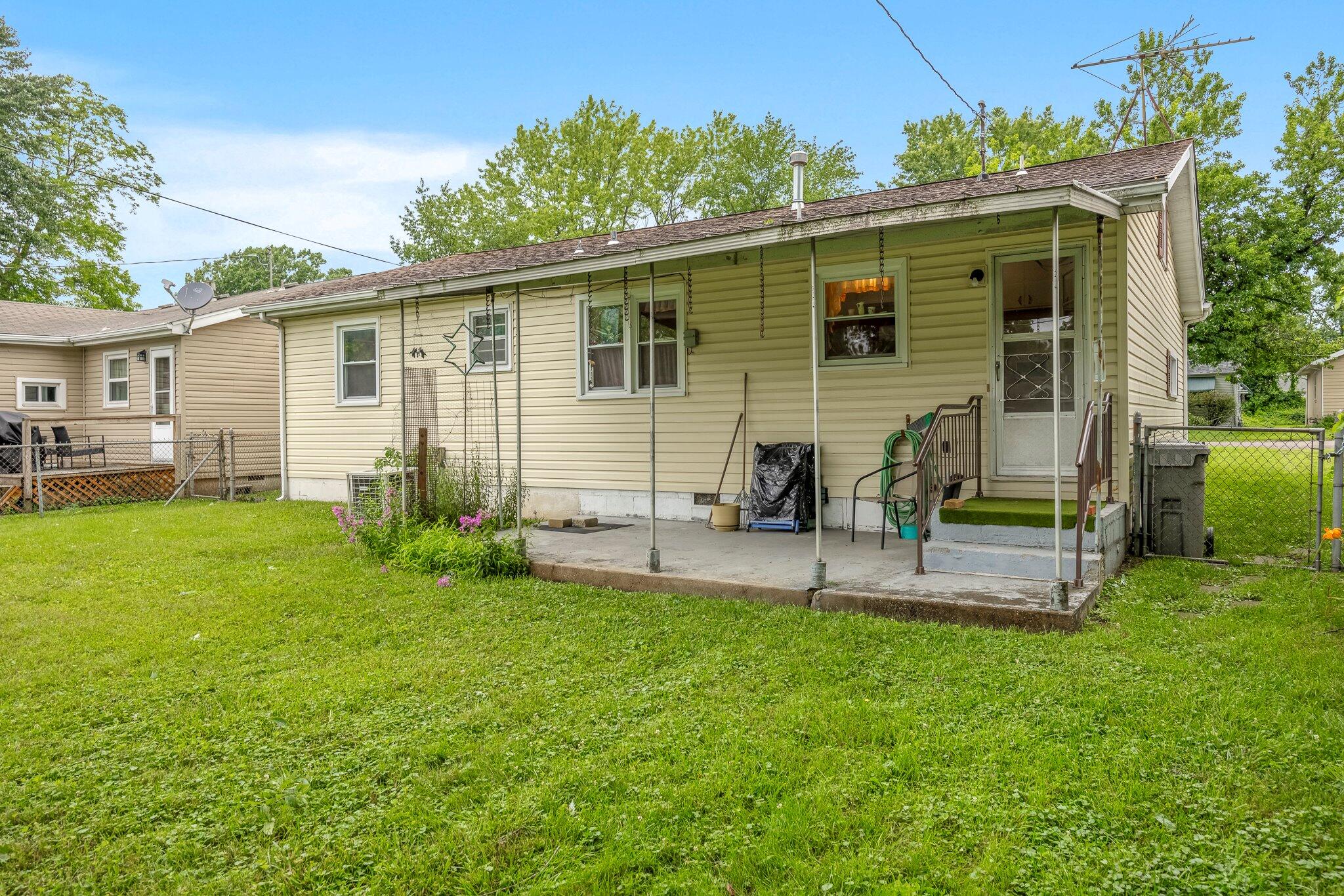 1456 East Lindberg Street Property Photo 18