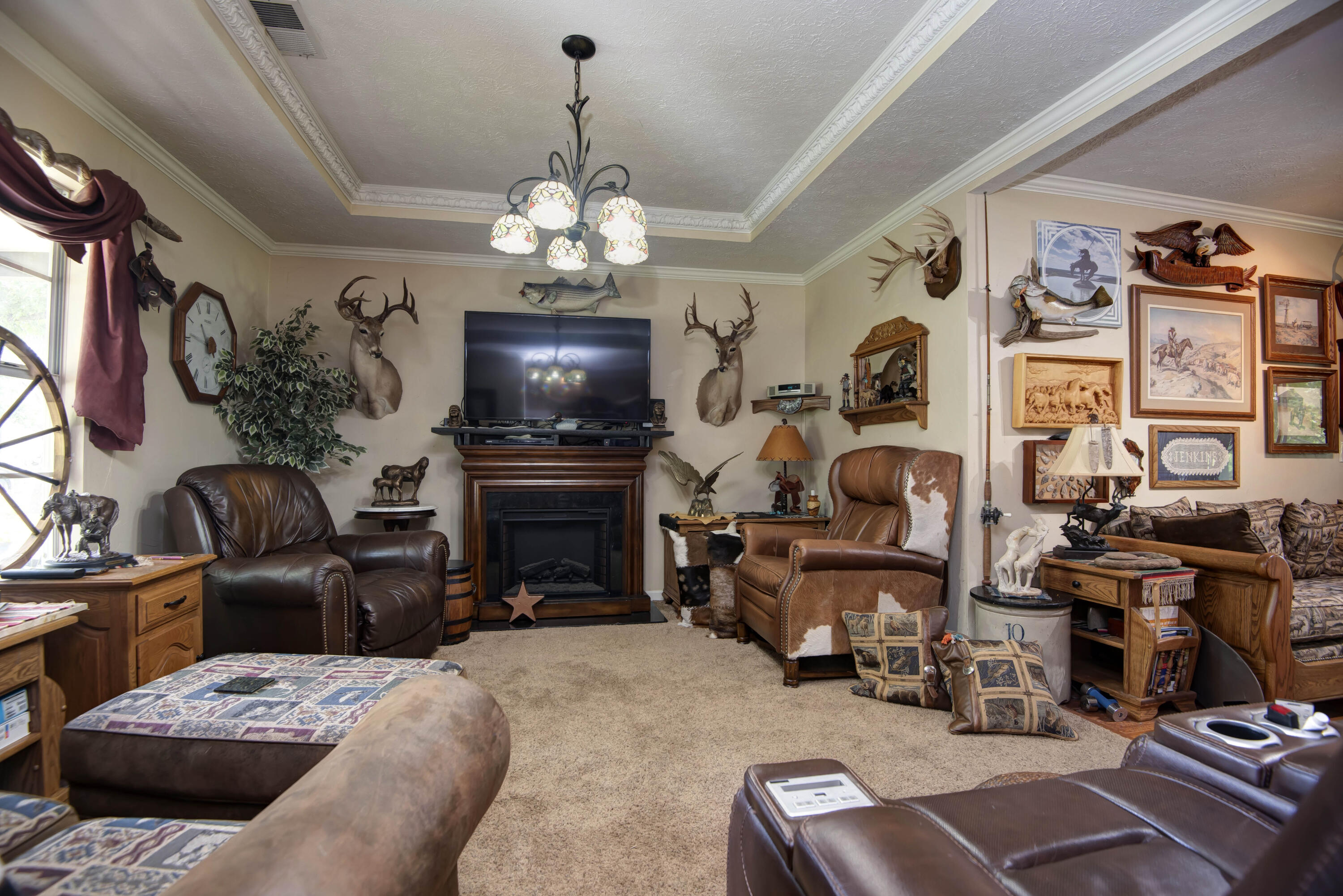 162 Lancashire Drive Property Photo 4