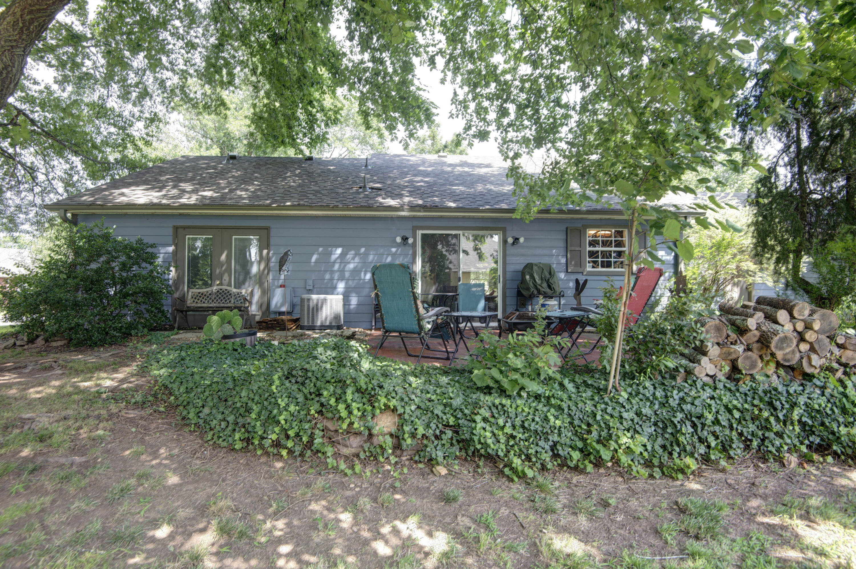 162 Lancashire Drive Property Photo 33