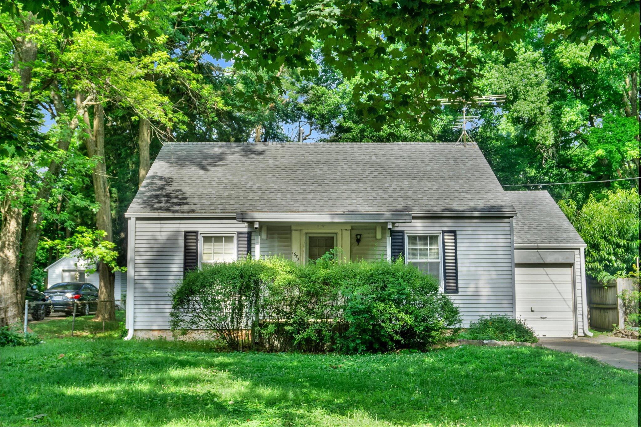 1633 South Jefferson Avenue Property Photo 3