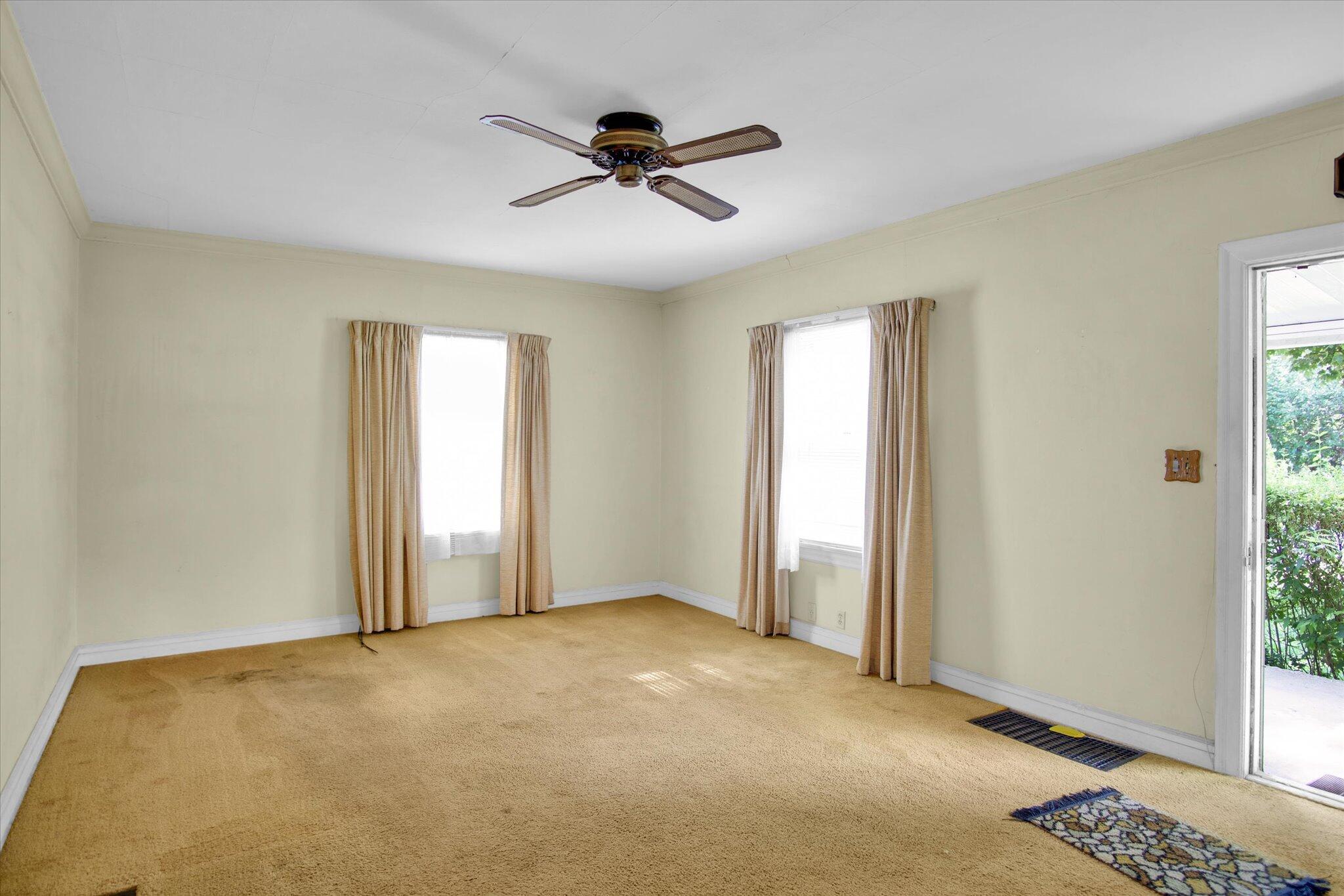 1633 South Jefferson Avenue Property Photo 6